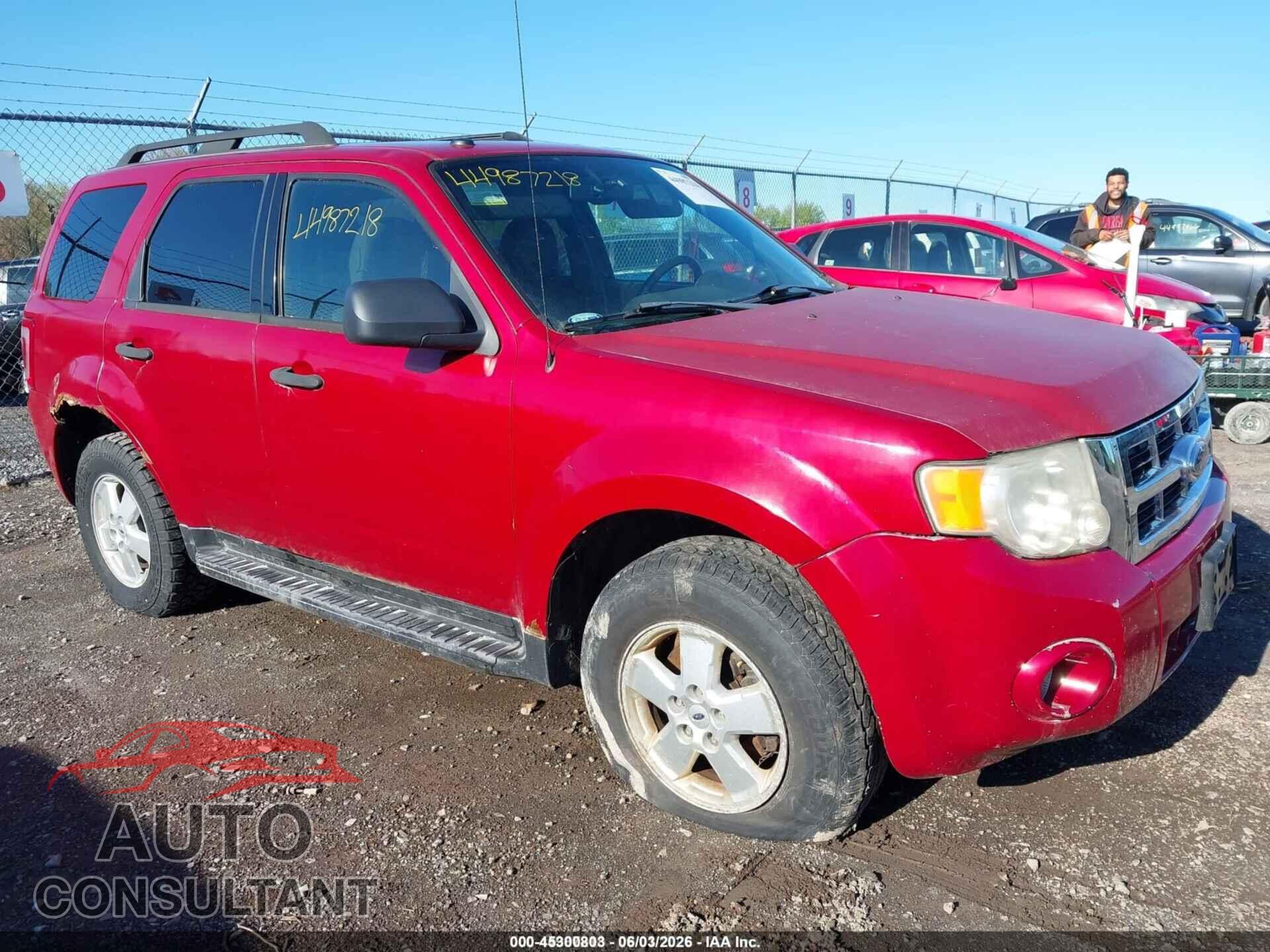 FORD ESCAPE 2010 - 1FMCU9DG1AKD43575