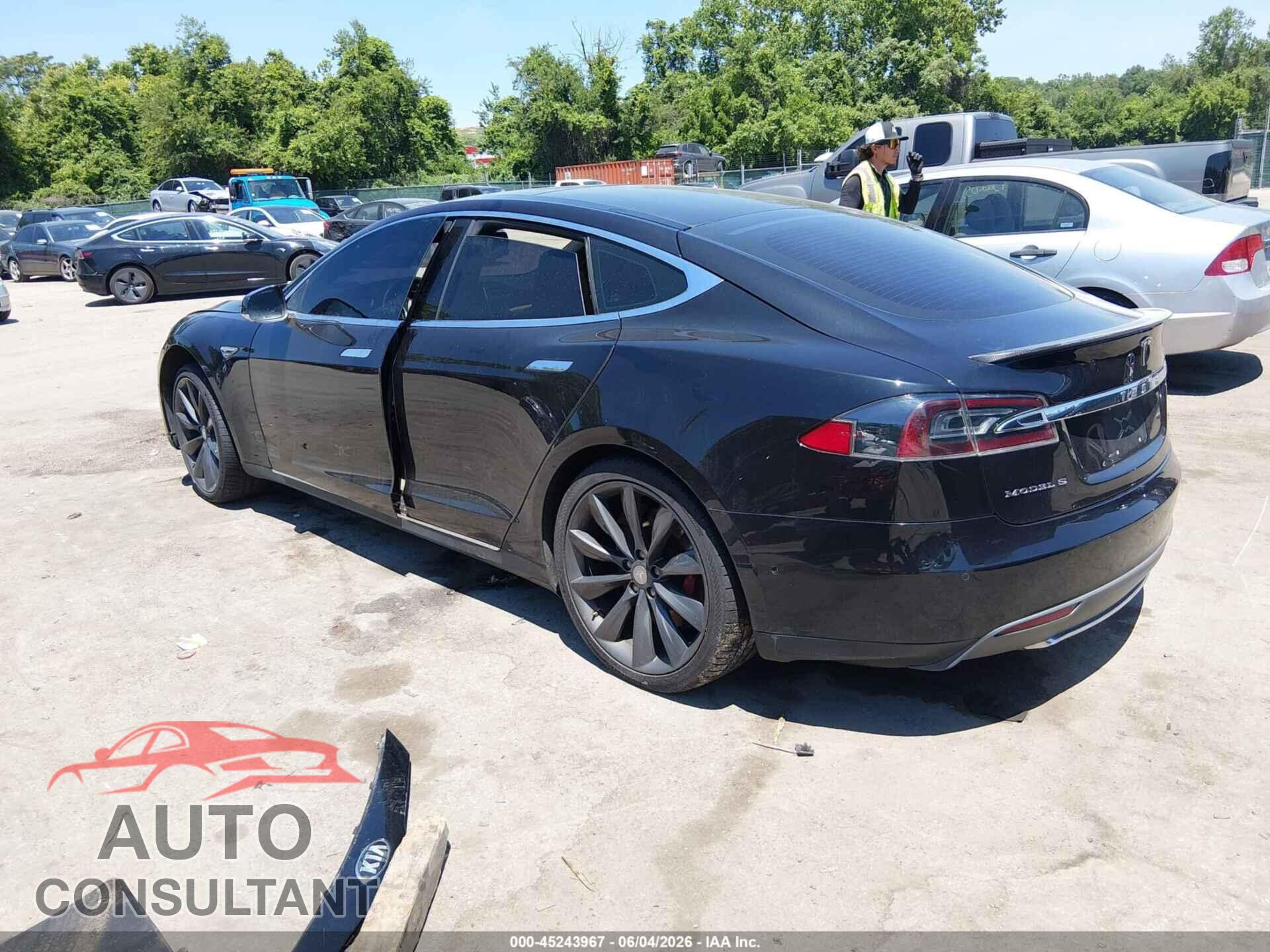 TESLA MODEL S 2016 - 5YJSA1E42GF127268