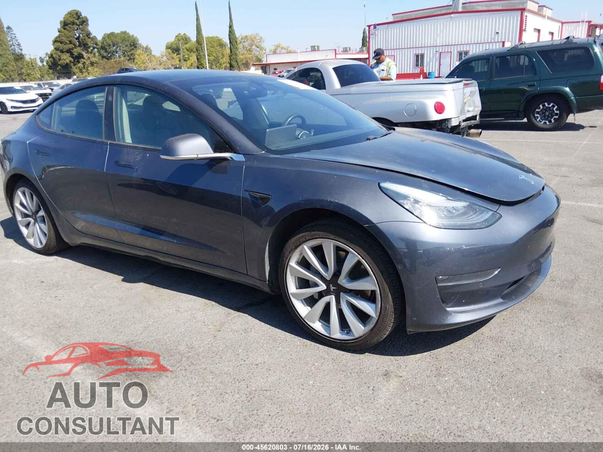 TESLA MODEL 3 2020 - 5YJ3E1EAXLF633830