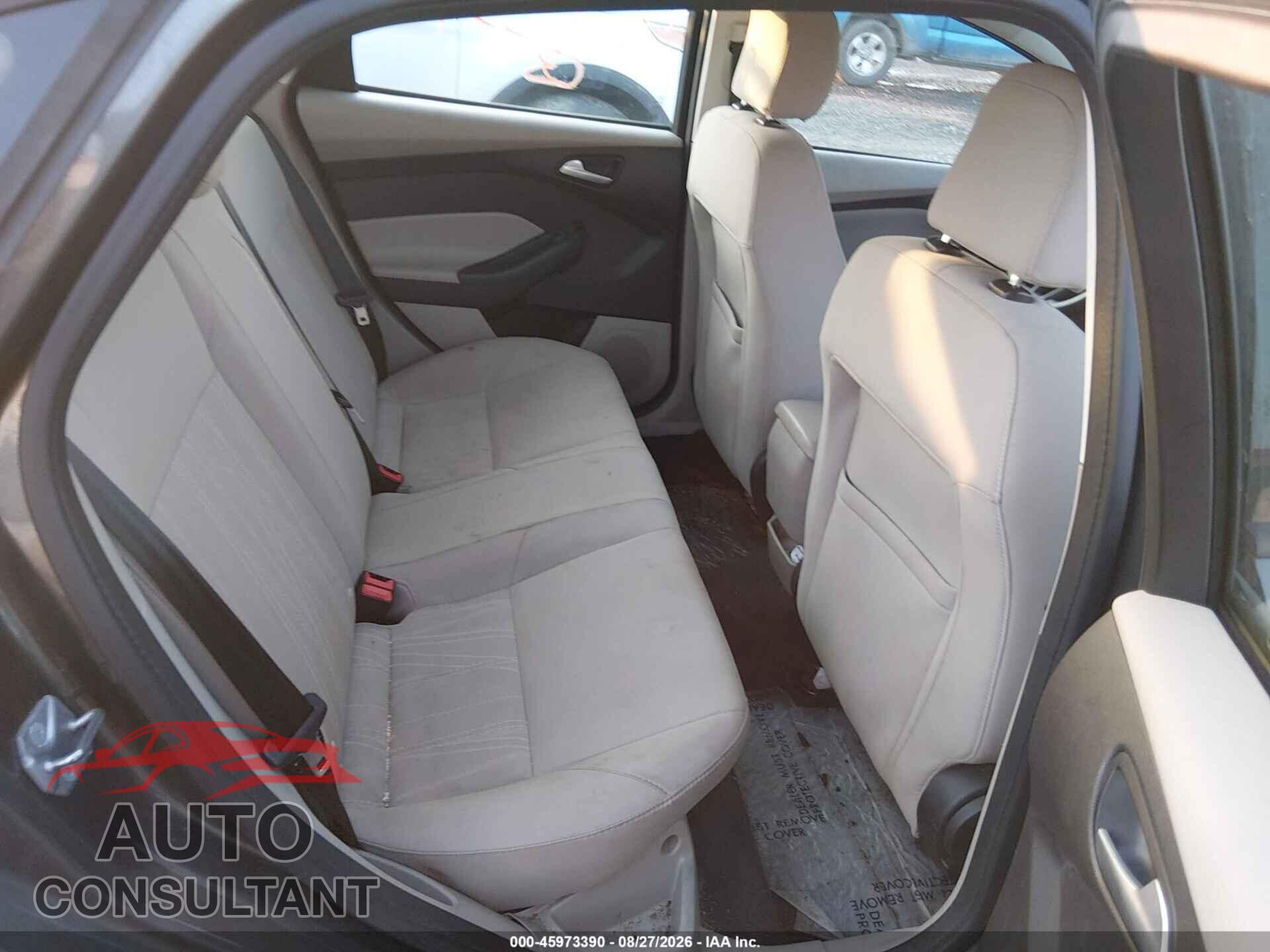 FORD FOCUS 2017 - 1FADP3F2XHL266052