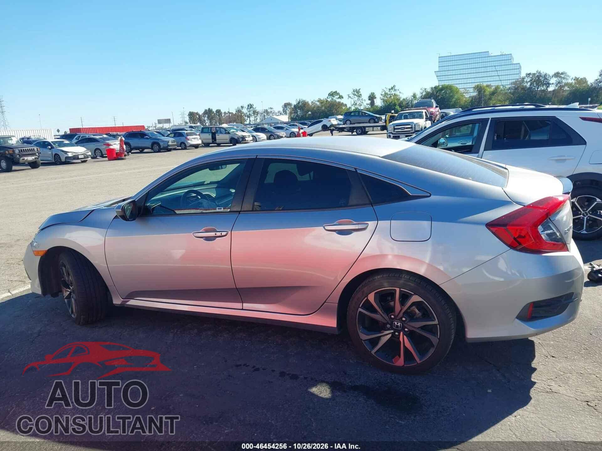 HONDA CIVIC 2019 - 2HGFC2F87KH603330