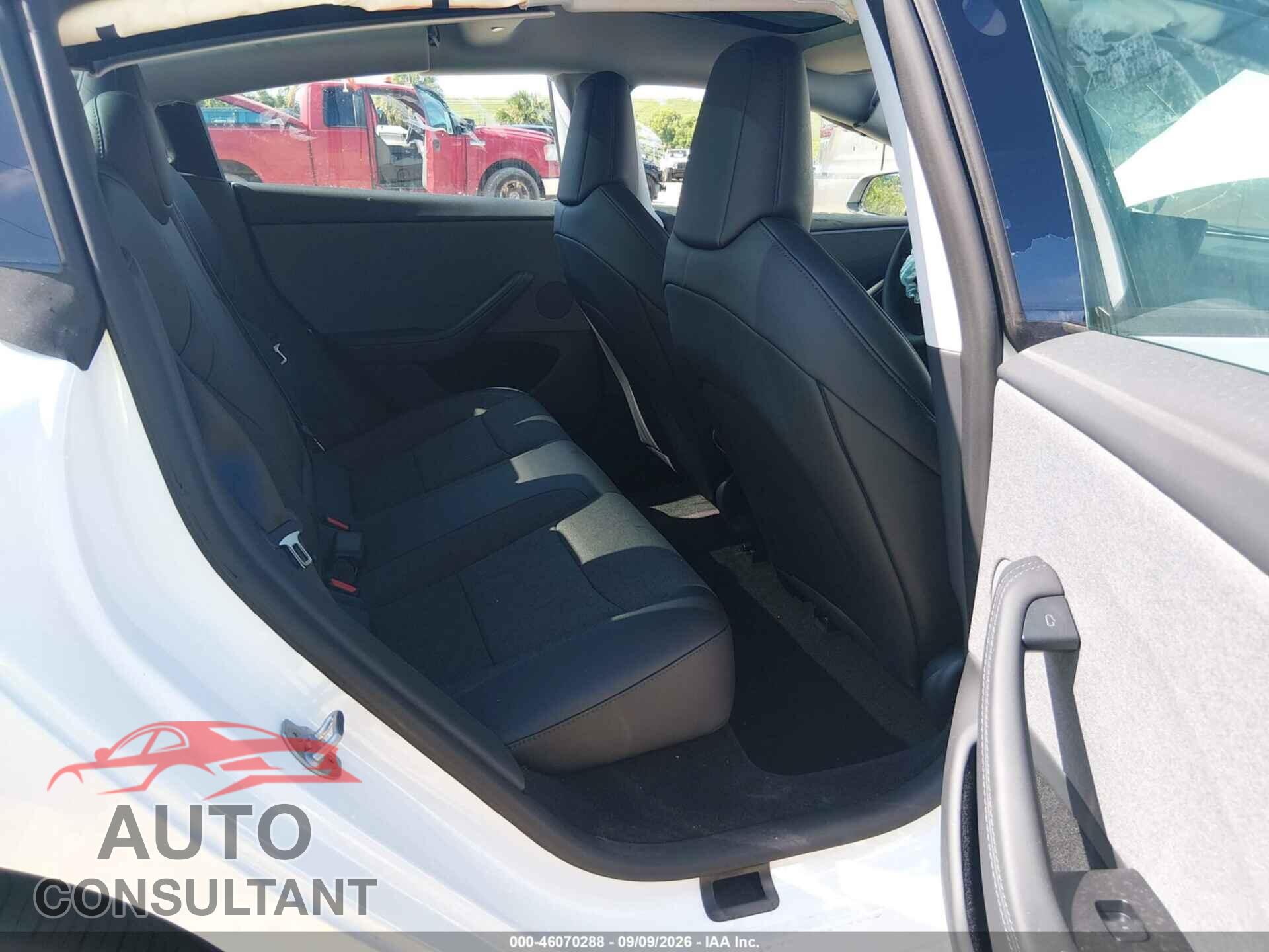 TESLA MODEL 3 2025 - 5YJ3E1EA2SF117122