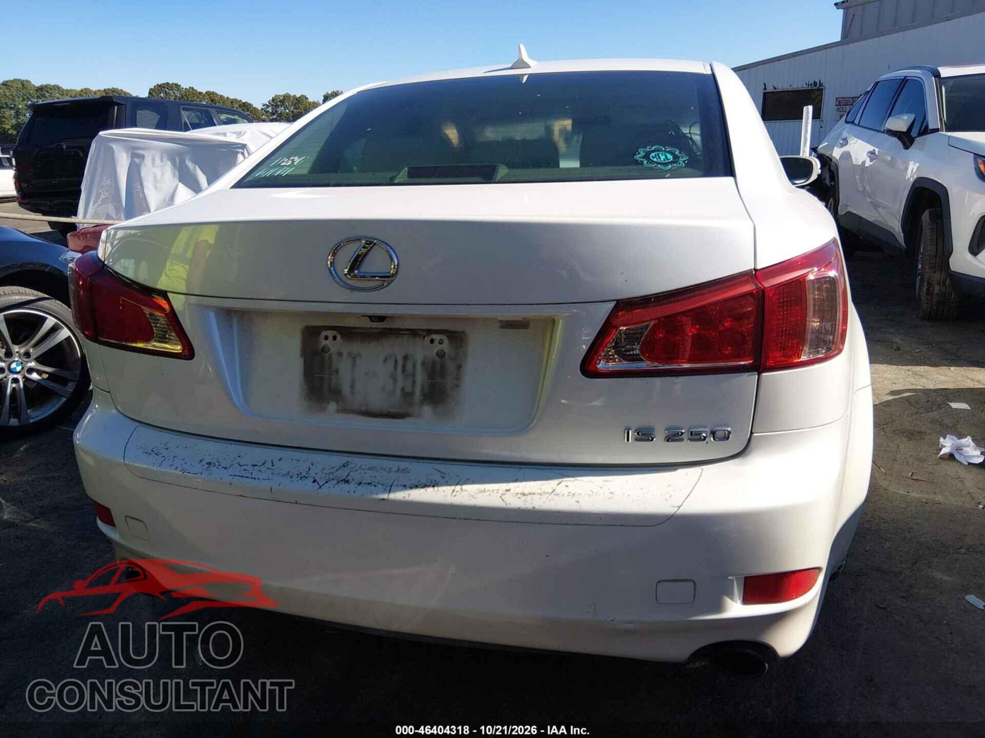 LEXUS IS 2011 - JTHBF5C28B5143672