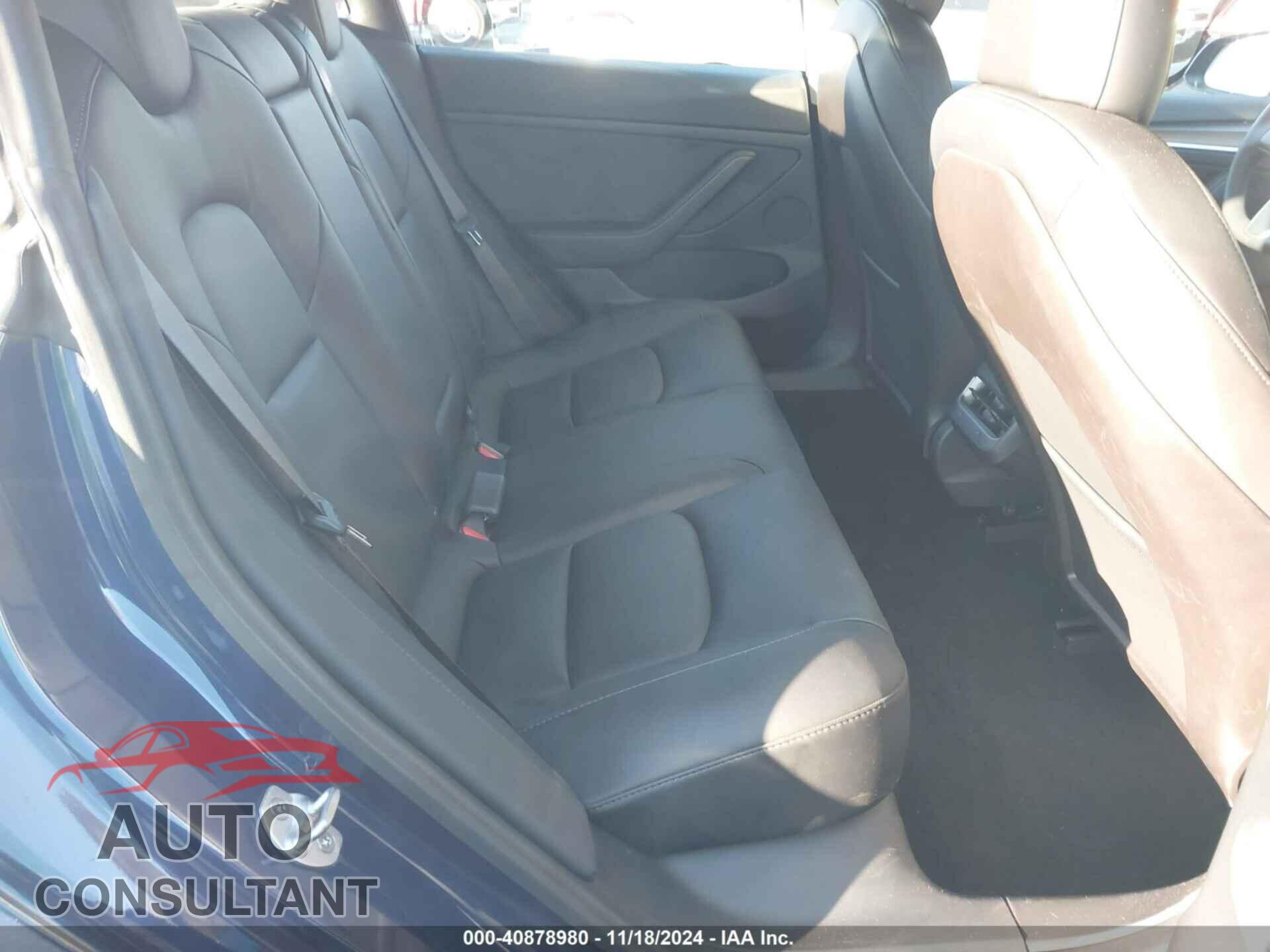 TESLA MODEL 3 2021 - 5YJ3E1EA6MF992111