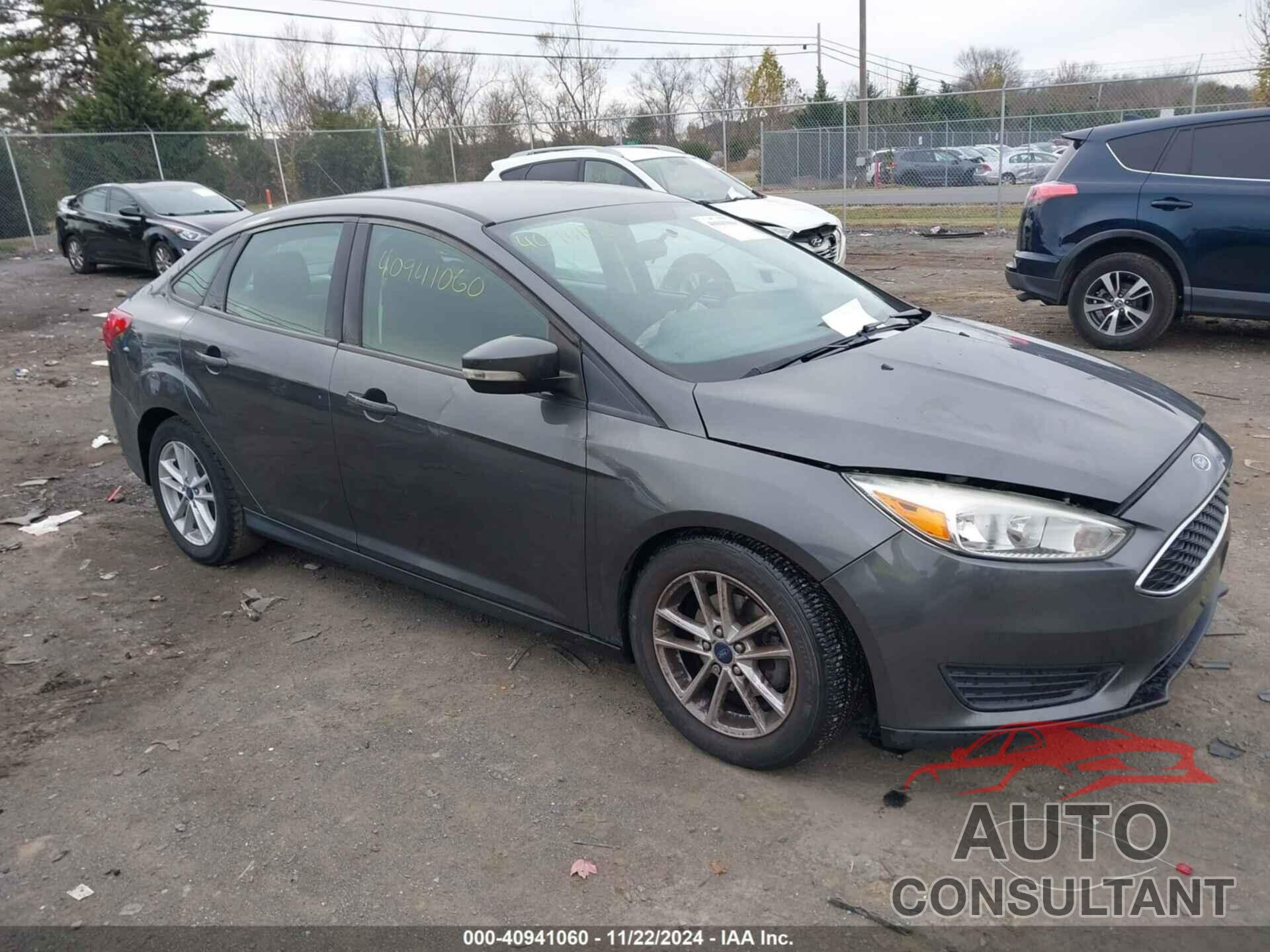 FORD FOCUS 2017 - 1FADP3F24HL341117