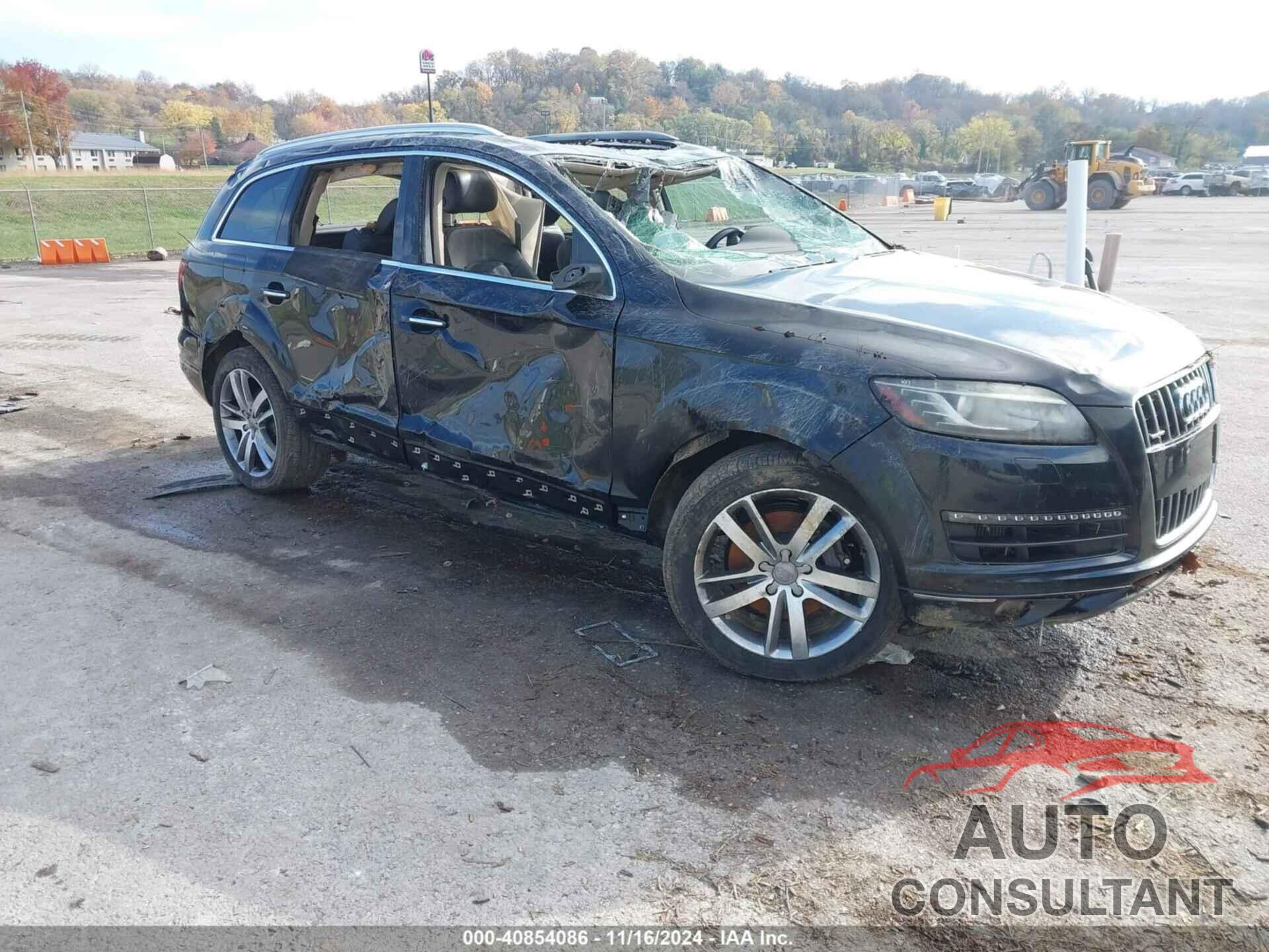 AUDI Q7 2014 - WA1LMAFE9ED018212