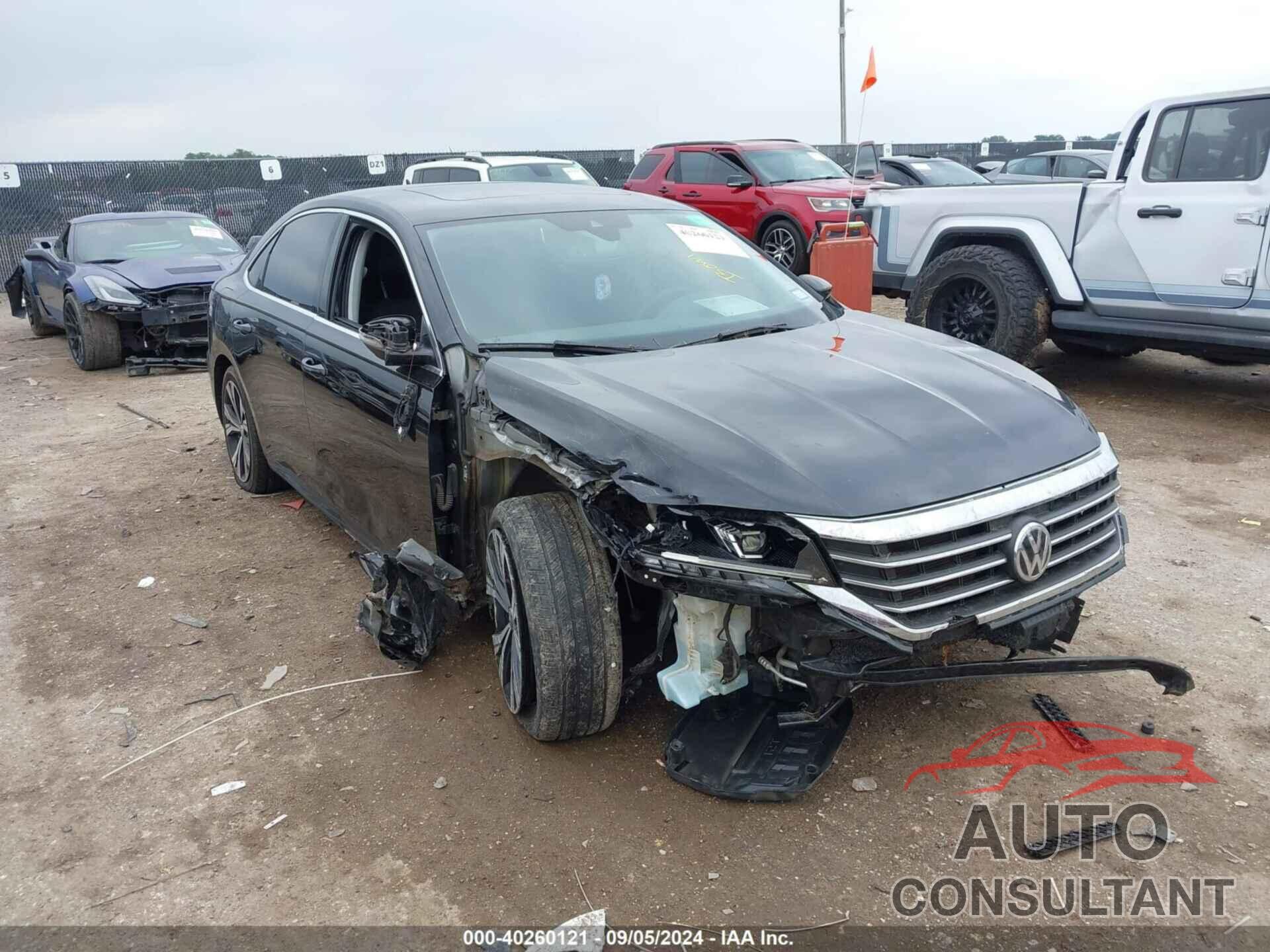 VOLKSWAGEN PASSAT 2021 - 1VWSA7A30MC016319