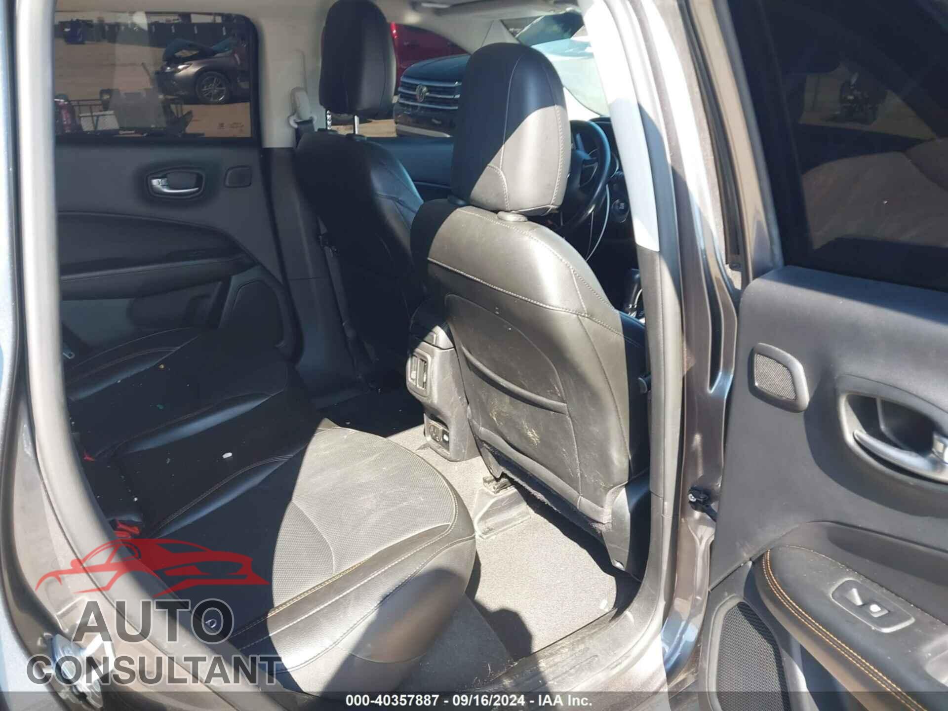JEEP COMPASS 2021 - 3C4NJDCB8MT595616