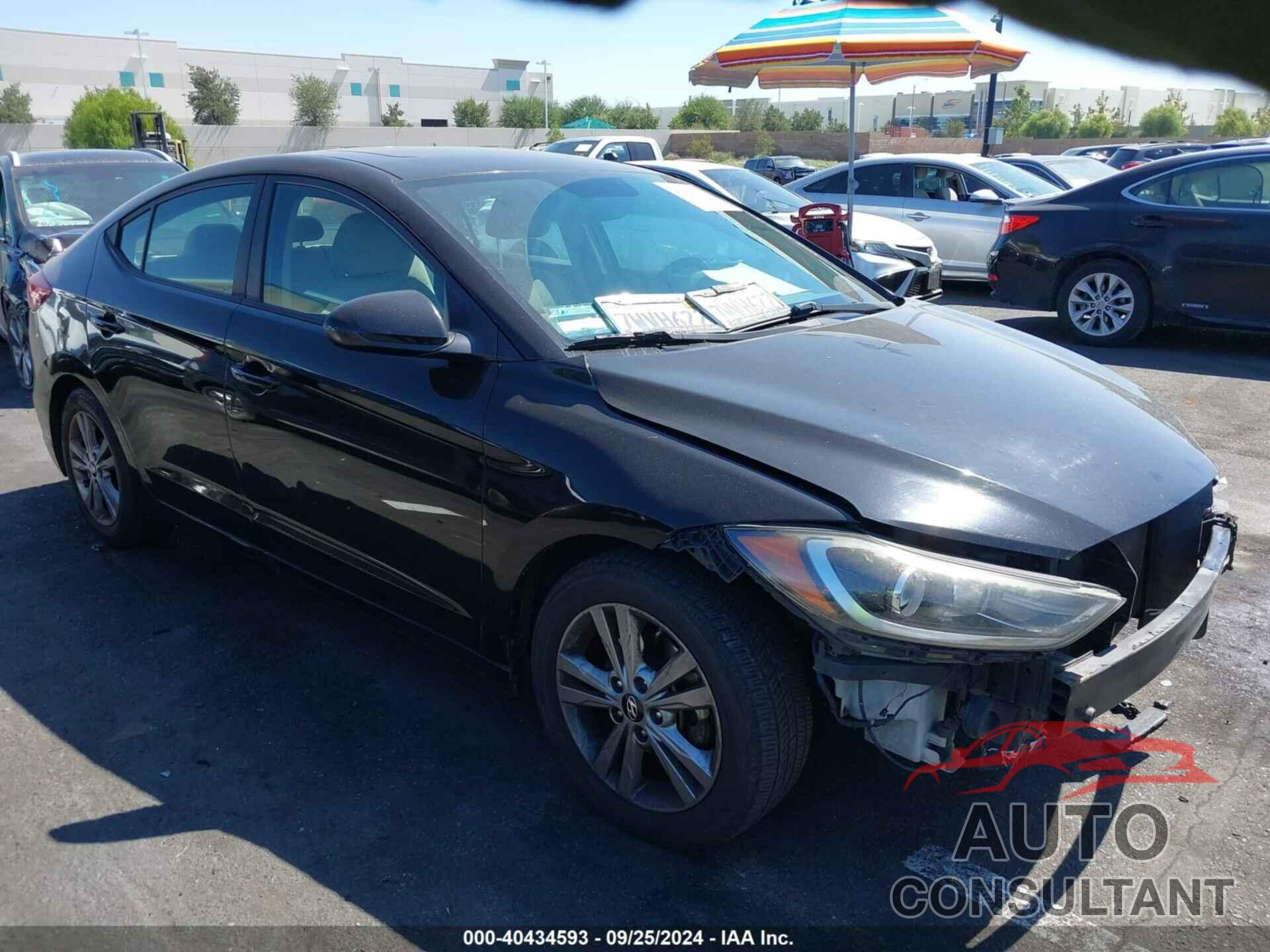 HYUNDAI ELANTRA 2017 - KMHD84LFXHU271357