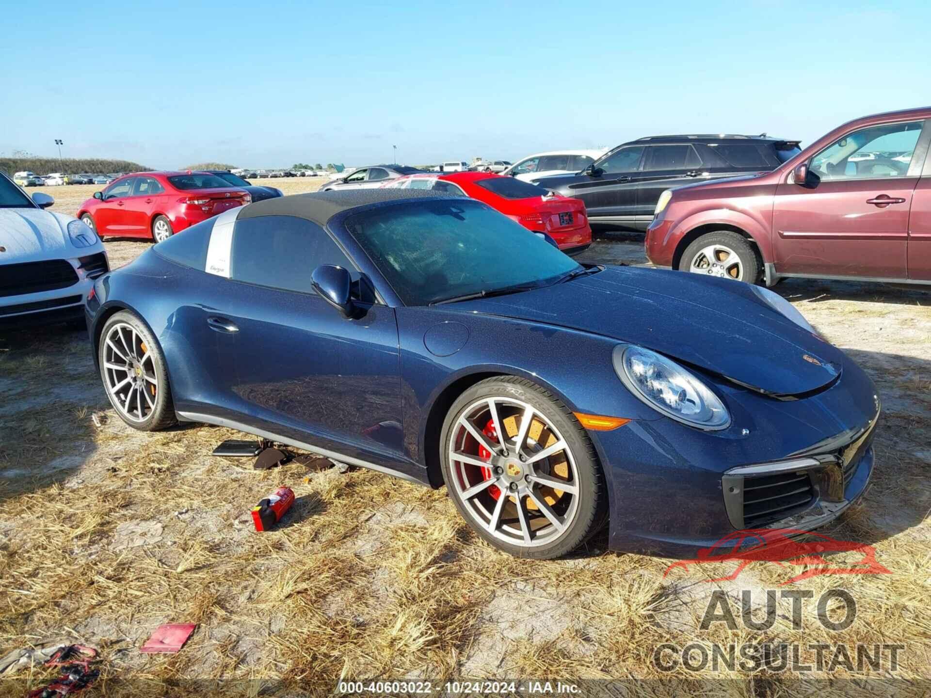 PORSCHE 911 2017 - WP0BB2A93HS136084