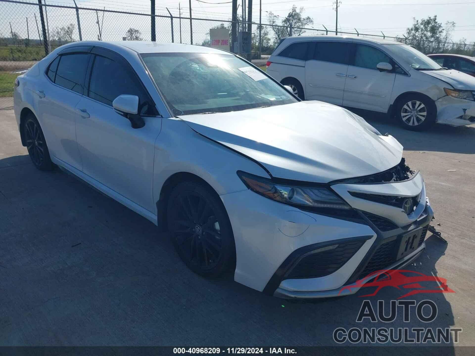 TOYOTA CAMRY 2023 - 4T1K61AK5PU789001