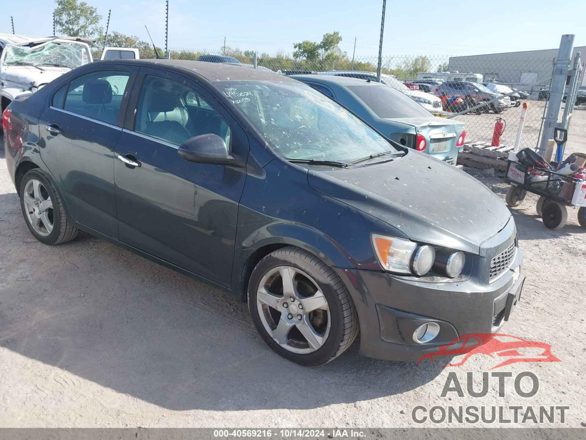 CHEVROLET SONIC 2014 - 1G1JE5SB3E4149593