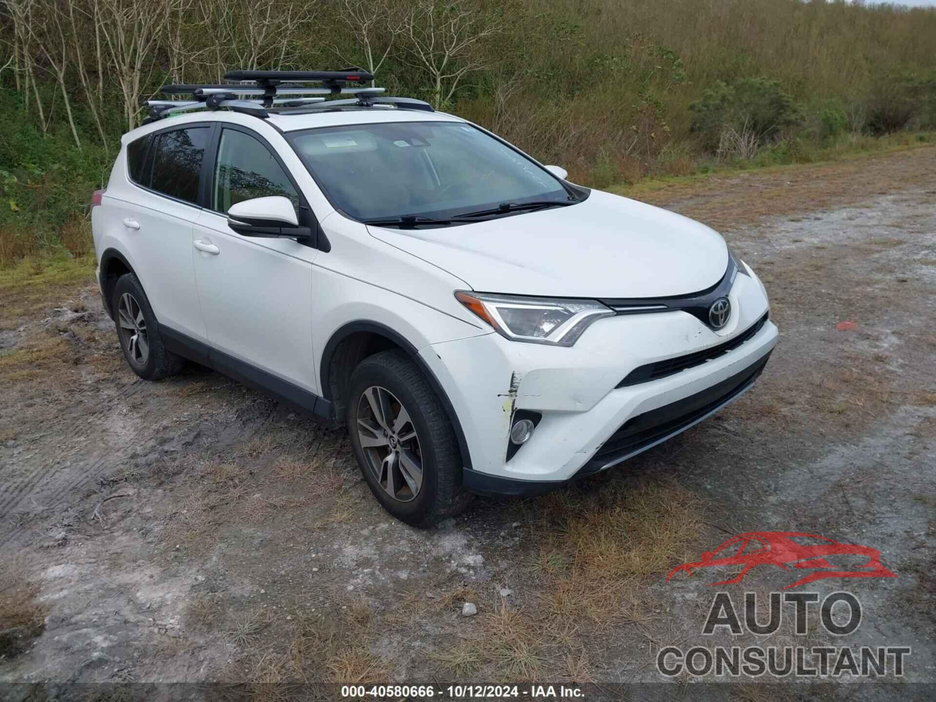 TOYOTA RAV4 2017 - JTMWFREV3HD096146