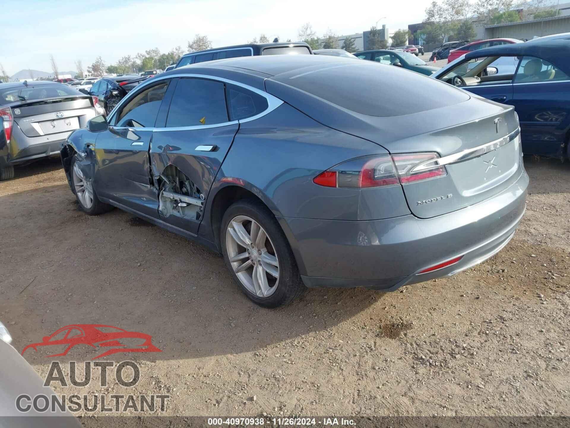 TESLA MODEL S 2013 - 5YJSA1CG9DFP09733
