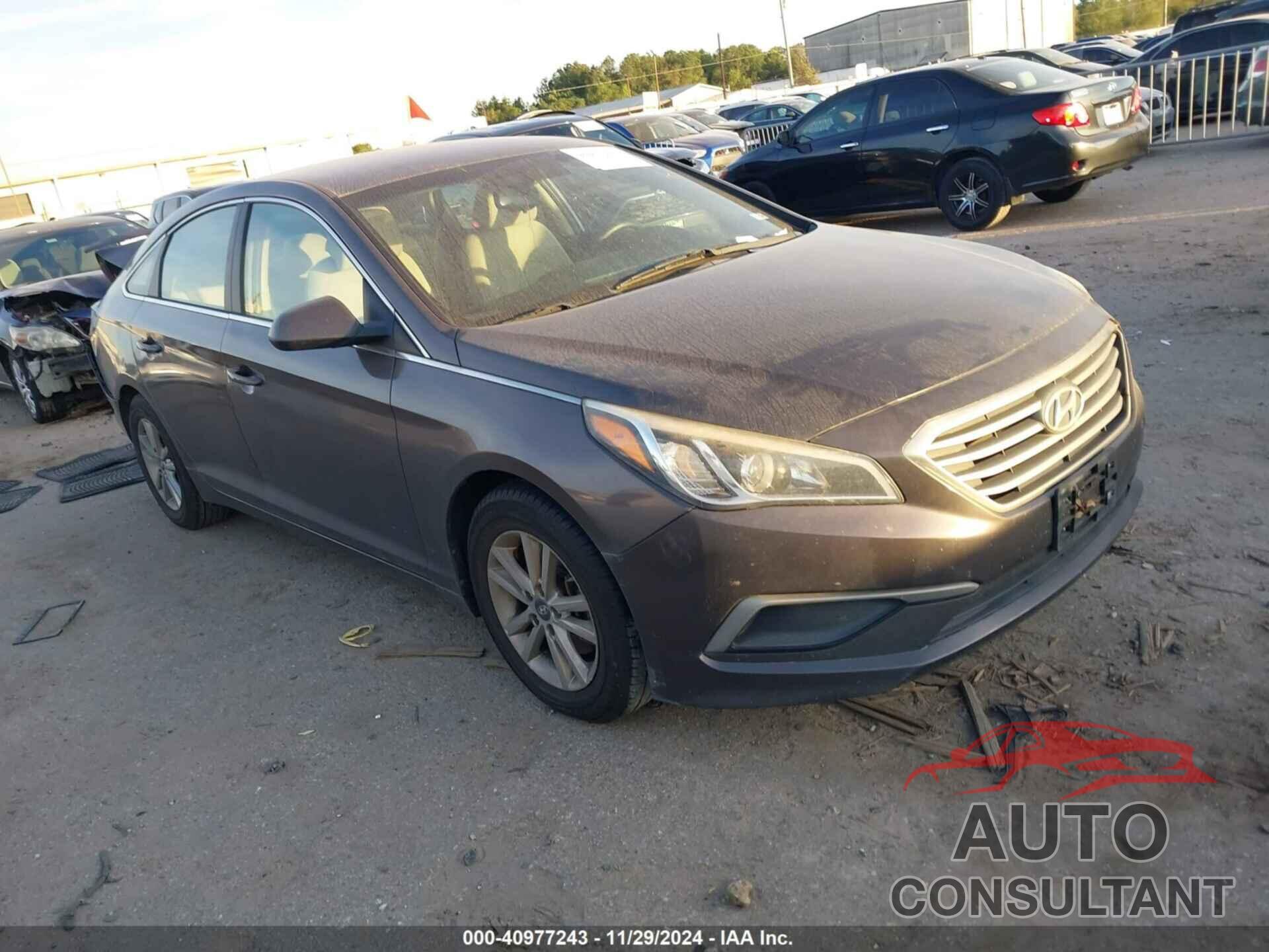 HYUNDAI SONATA 2017 - 5NPE24AF4HH553100