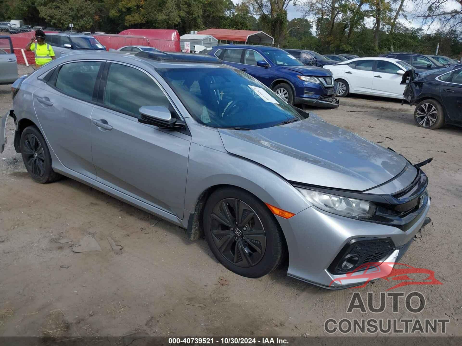 HONDA CIVIC 2018 - SHHFK7H57JU236143