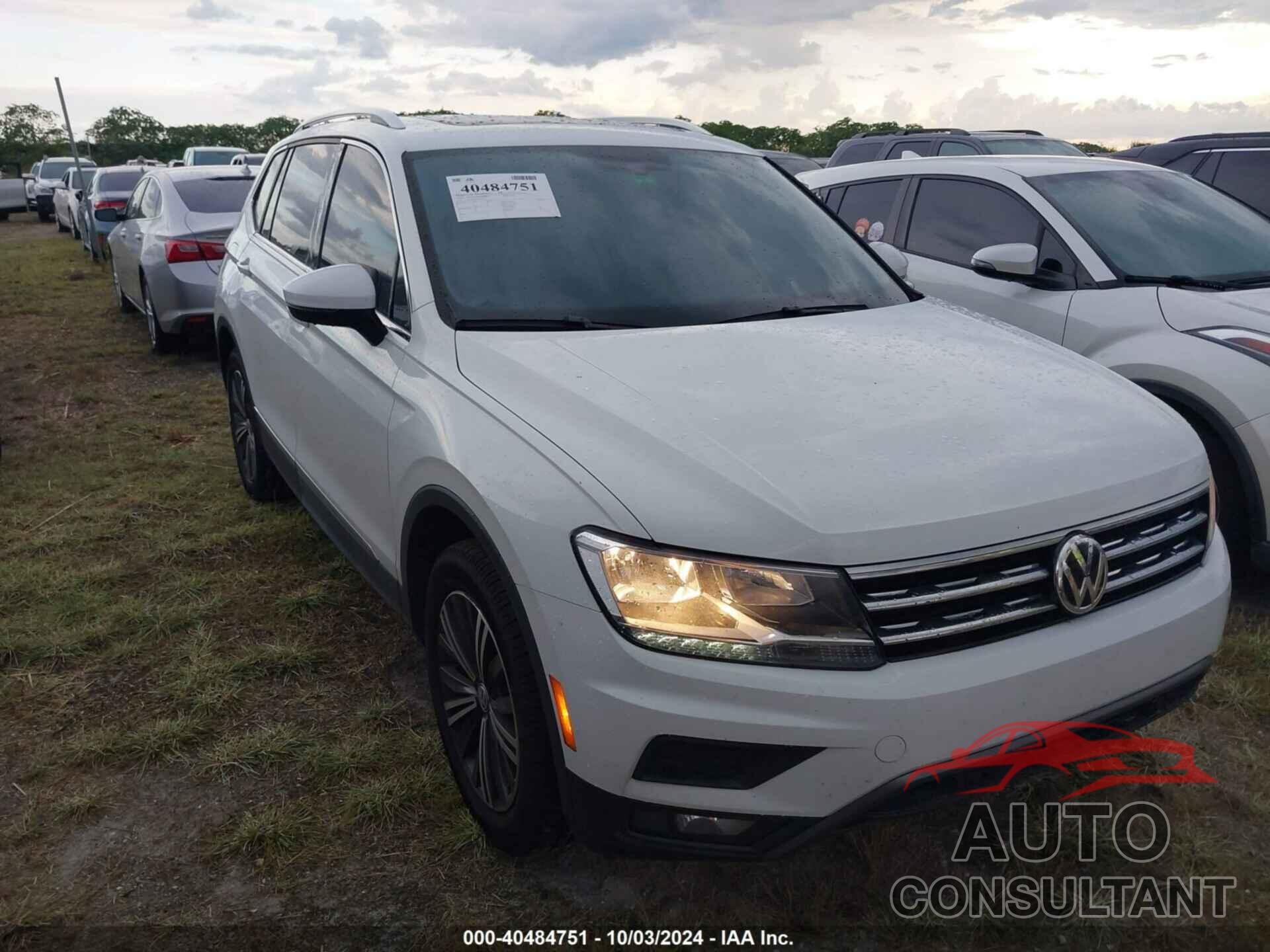 VOLKSWAGEN TIGUAN 2019 - 3VV2B7AX4KM134373