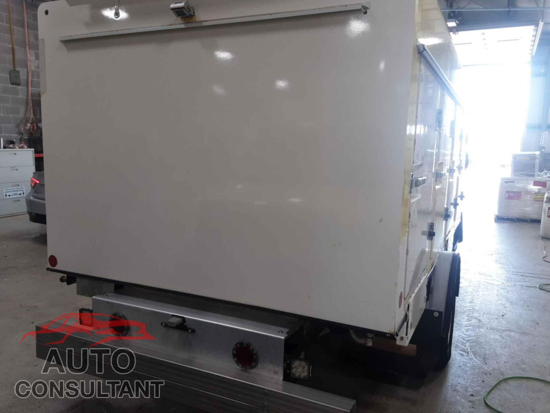 FORD ECONOLINE 2018 - 1FDXE4FS2JDC17765