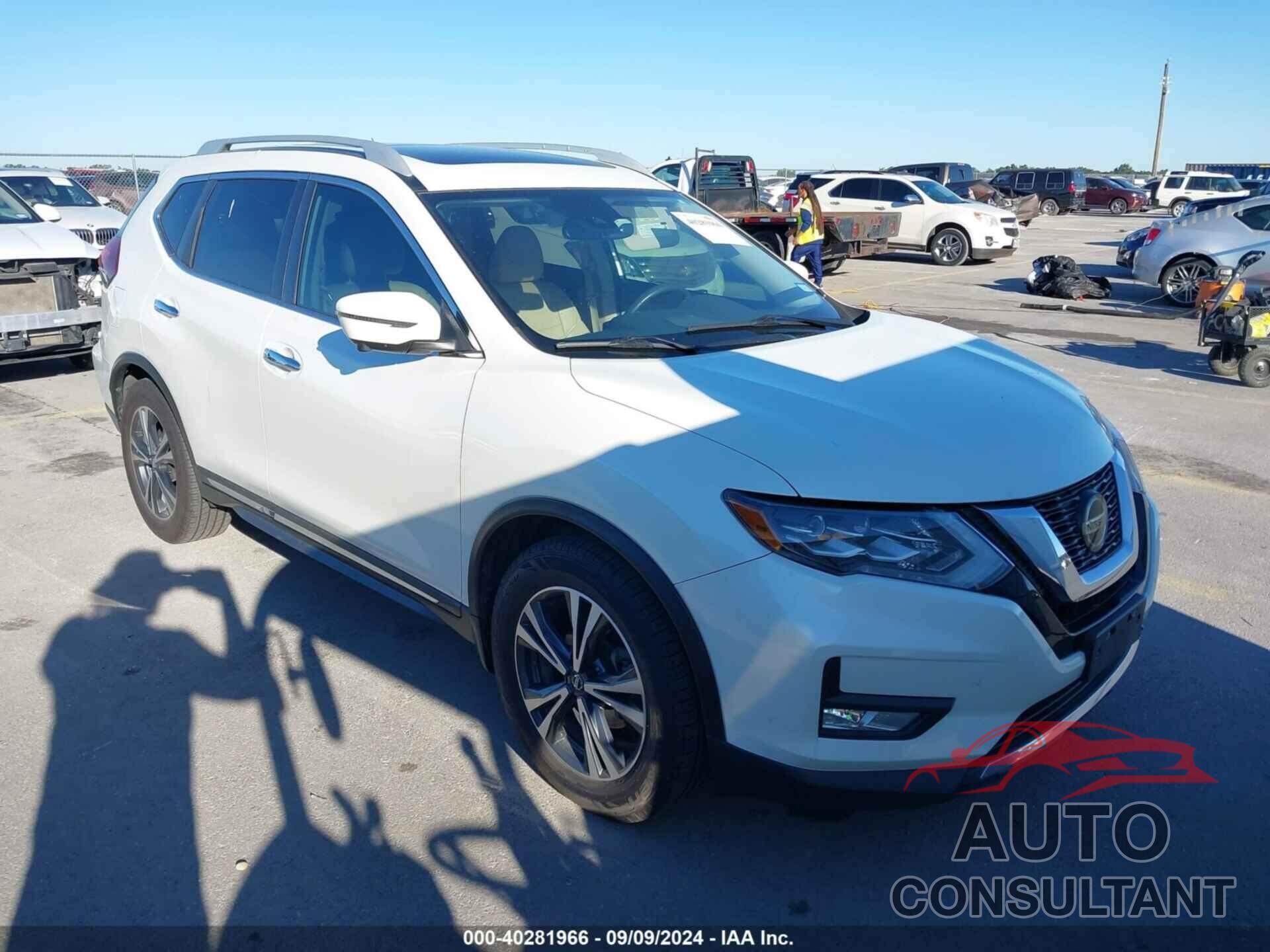 NISSAN ROGUE 2018 - 5N1AT2MTXJC760461