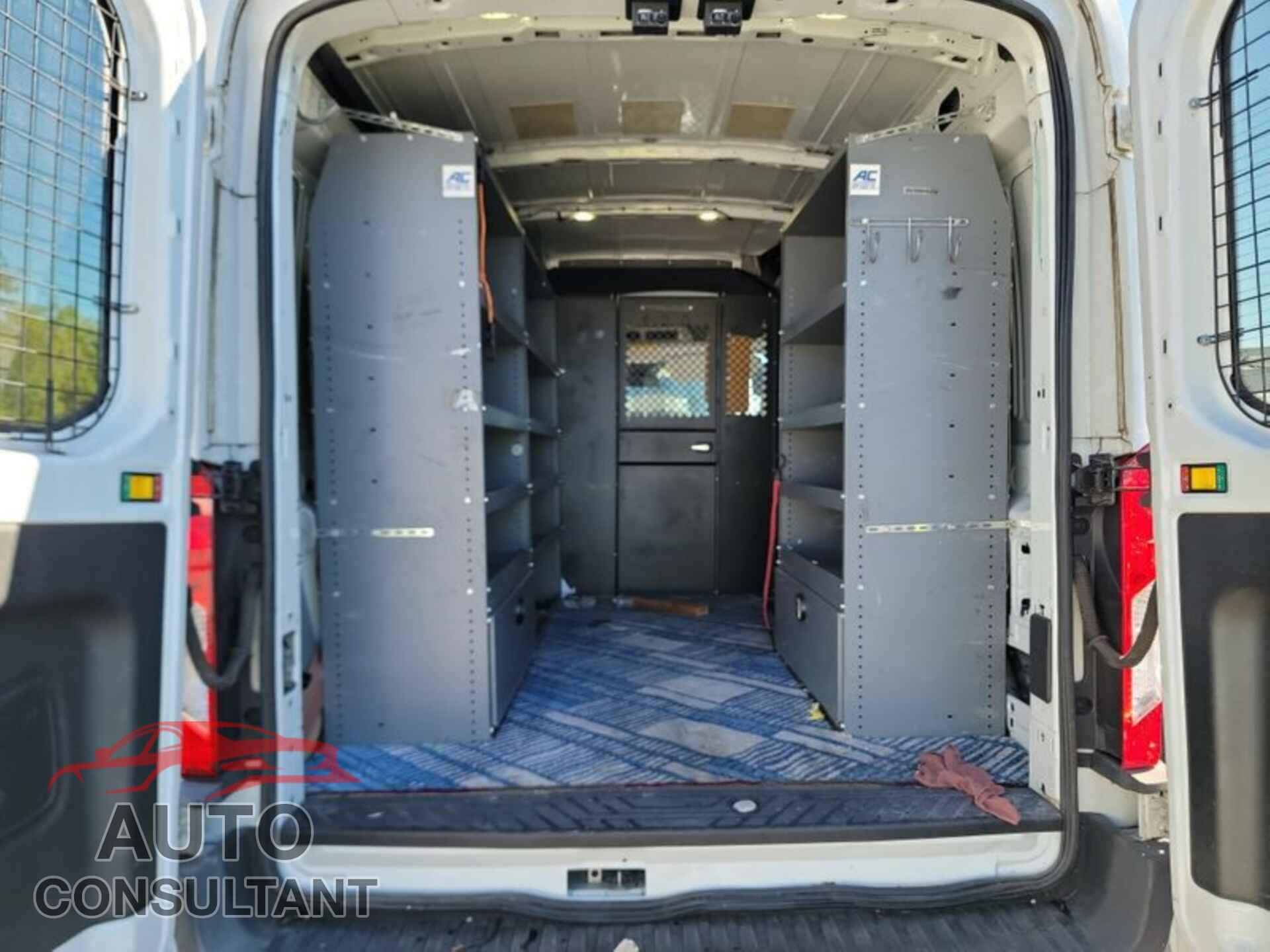 FORD TRANSIT 2017 - 1FTYR1CM8HKA59469