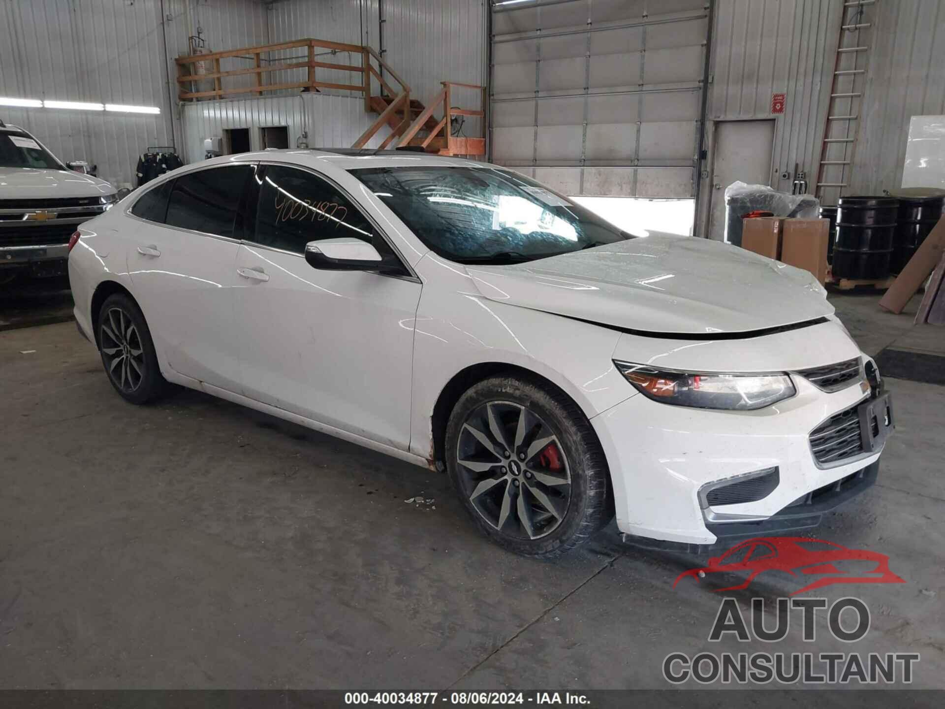 CHEVROLET MALIBU 2017 - 1G1ZE5ST8HF251542