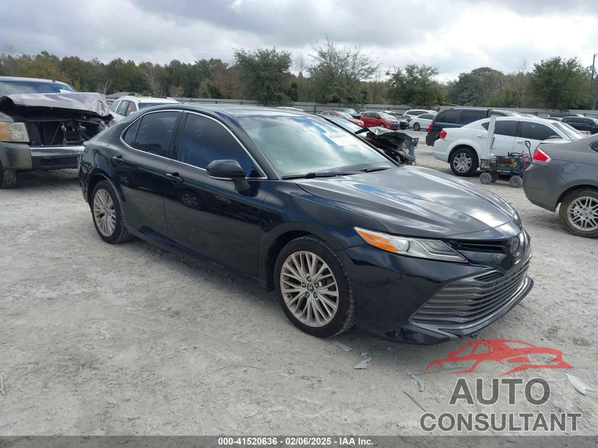 TOYOTA CAMRY 2018 - 4T1B11HK9JU007729