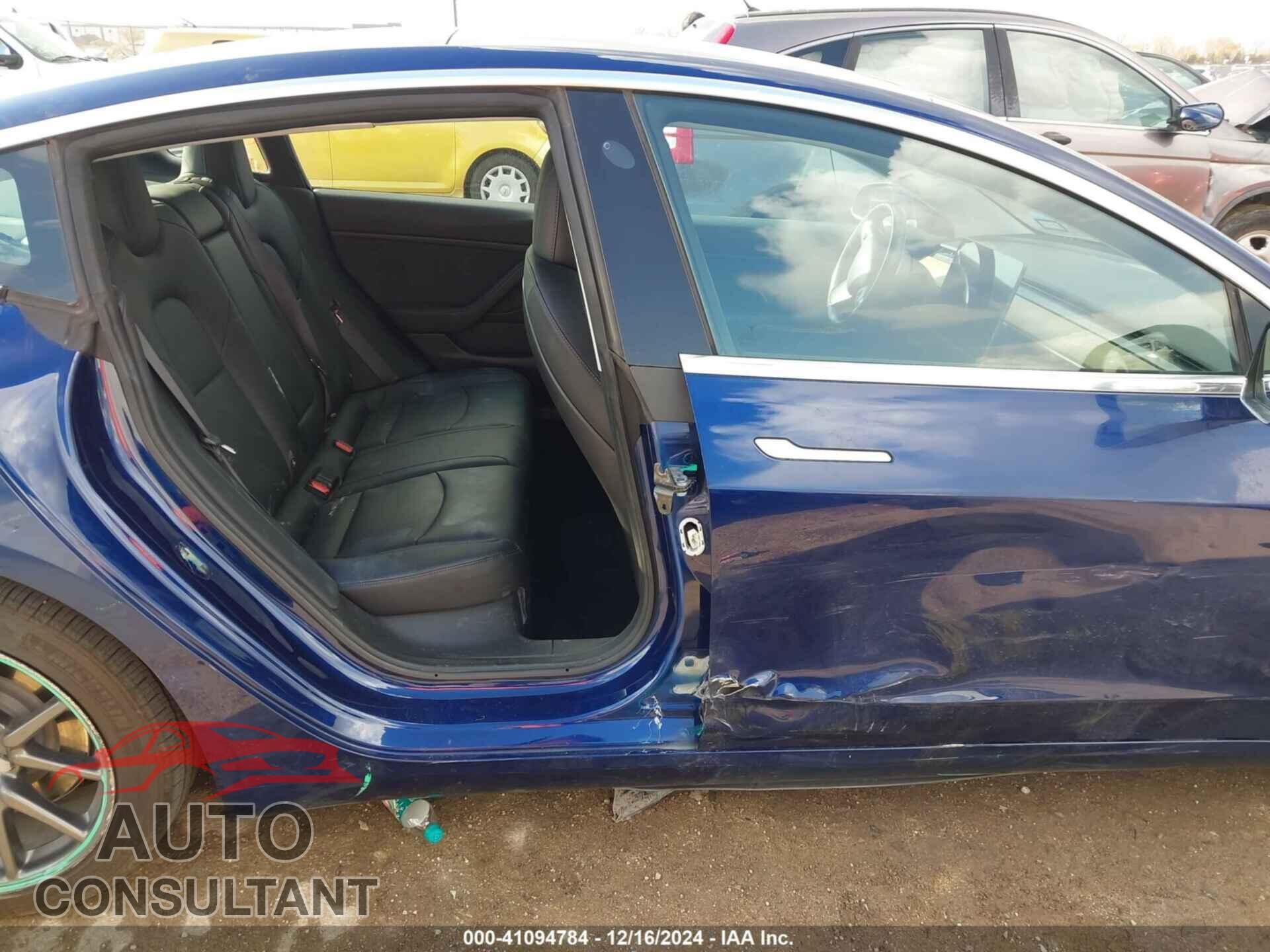 TESLA MODEL 3 2018 - 5YJ3E1EB2JF105317