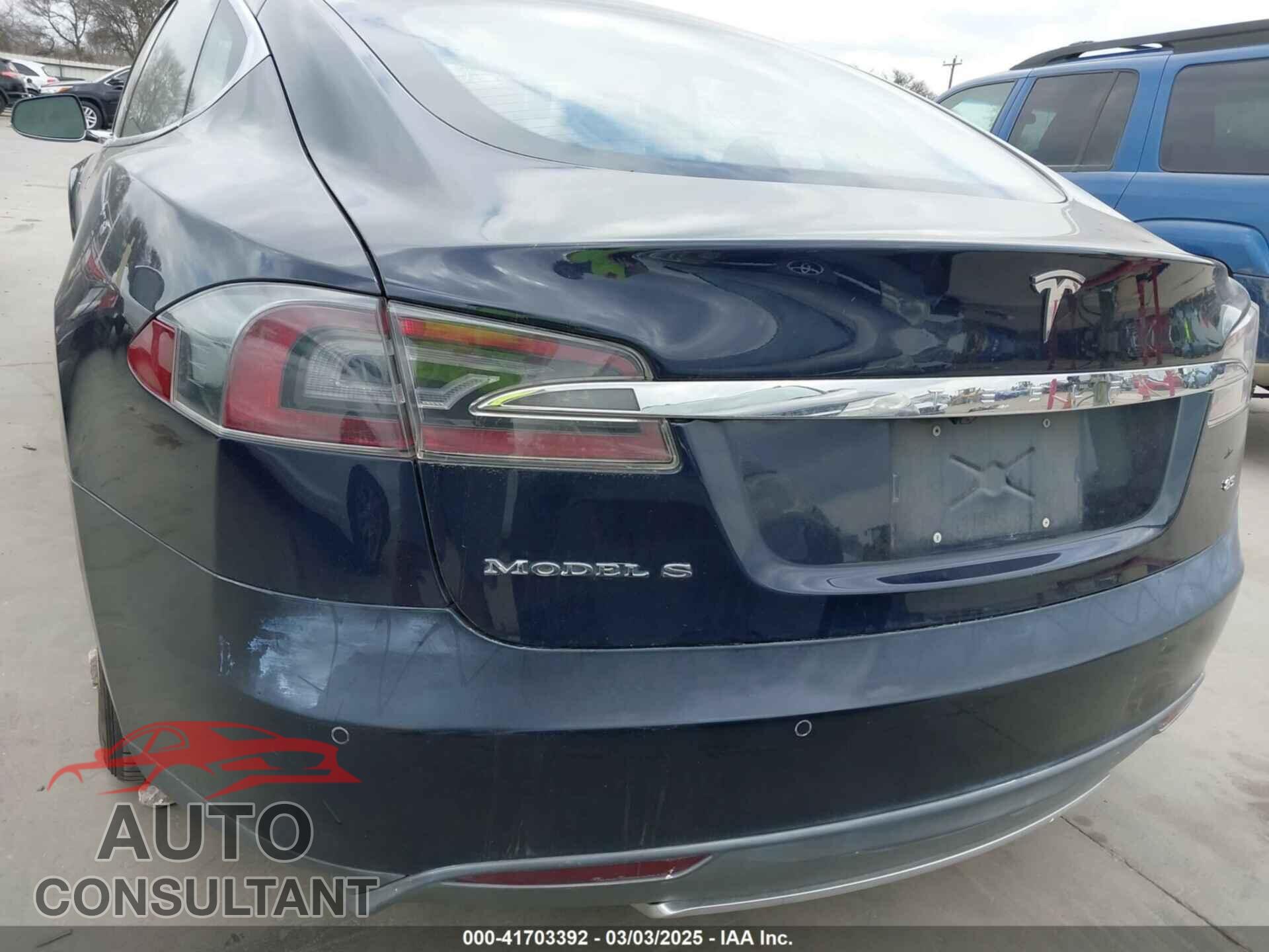 TESLA MODEL S 2014 - 5YJSA1H19EFP51132