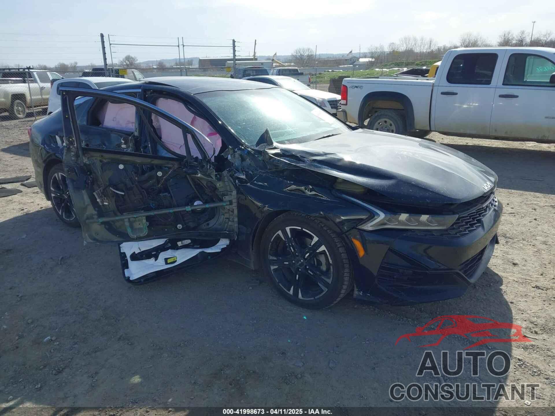 KIA K5 2023 - 5XXG64J21PG175502