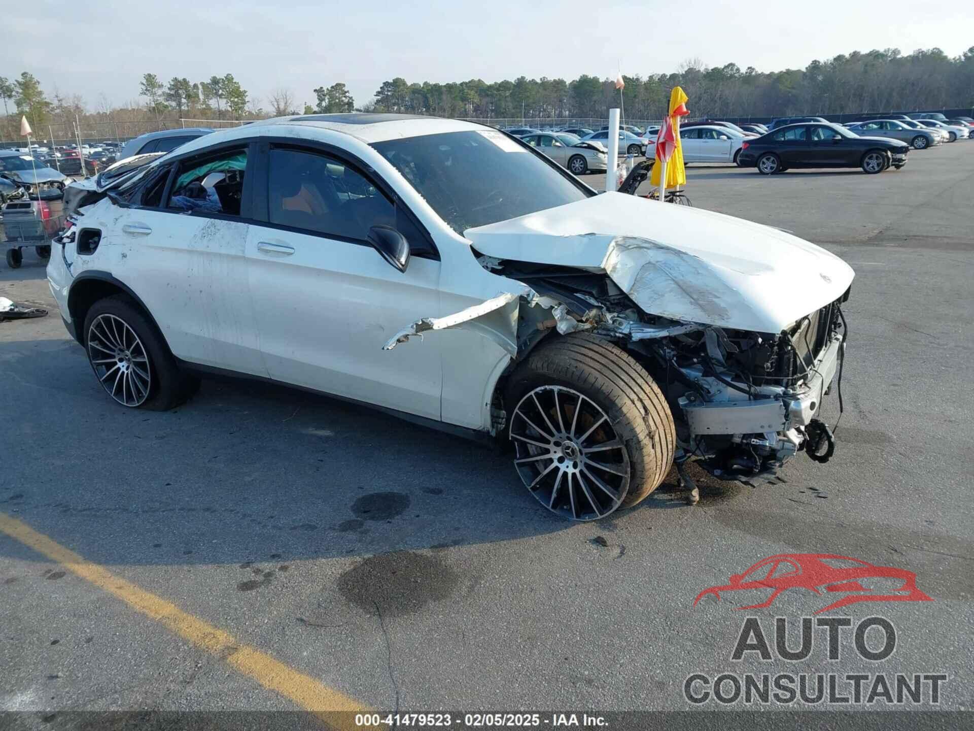 MERCEDES-BENZ GLC 300 2023 - W1N0J8EB3PG134596