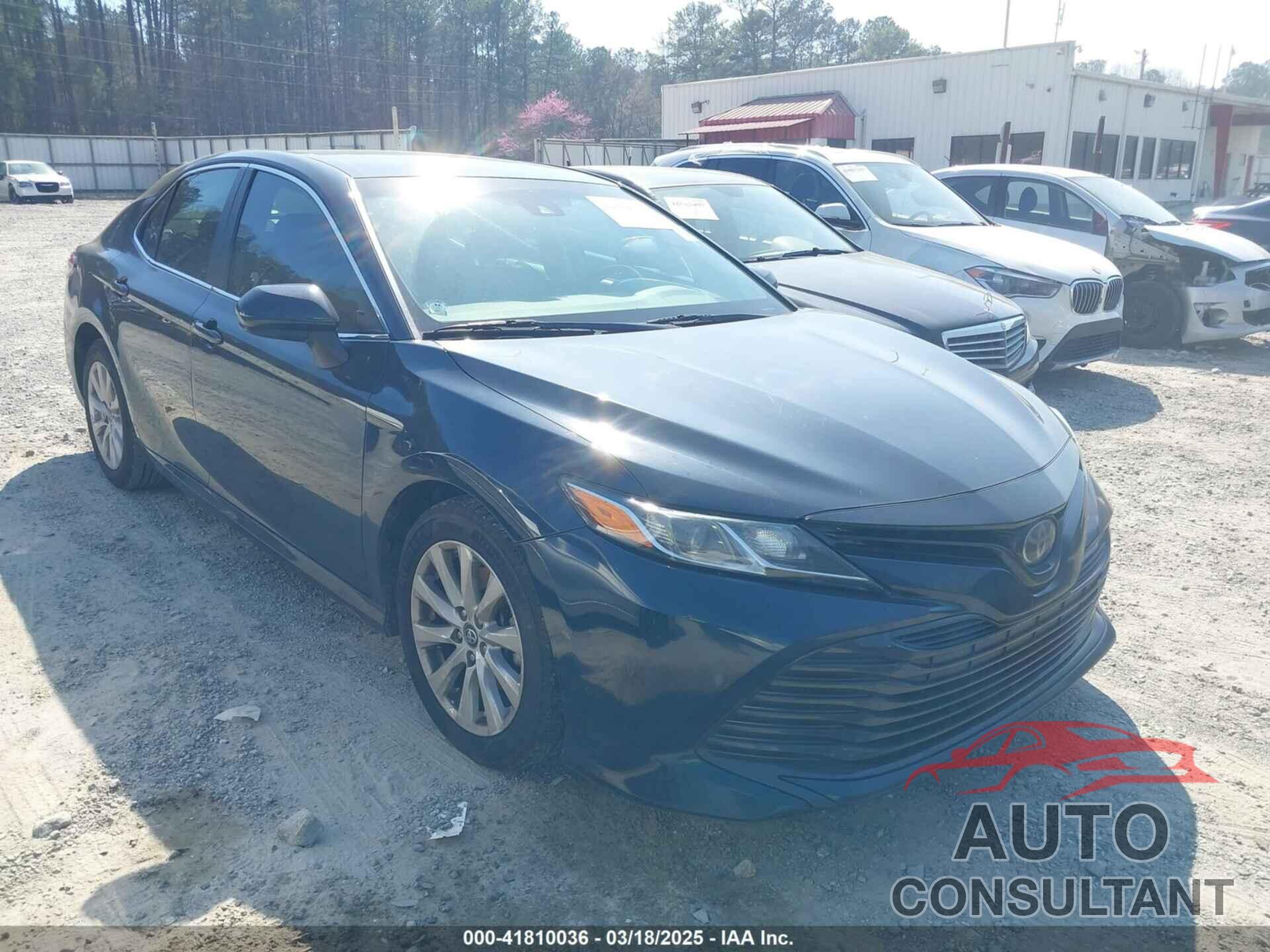 TOYOTA CAMRY 2018 - 4T1B11HK7JU622537