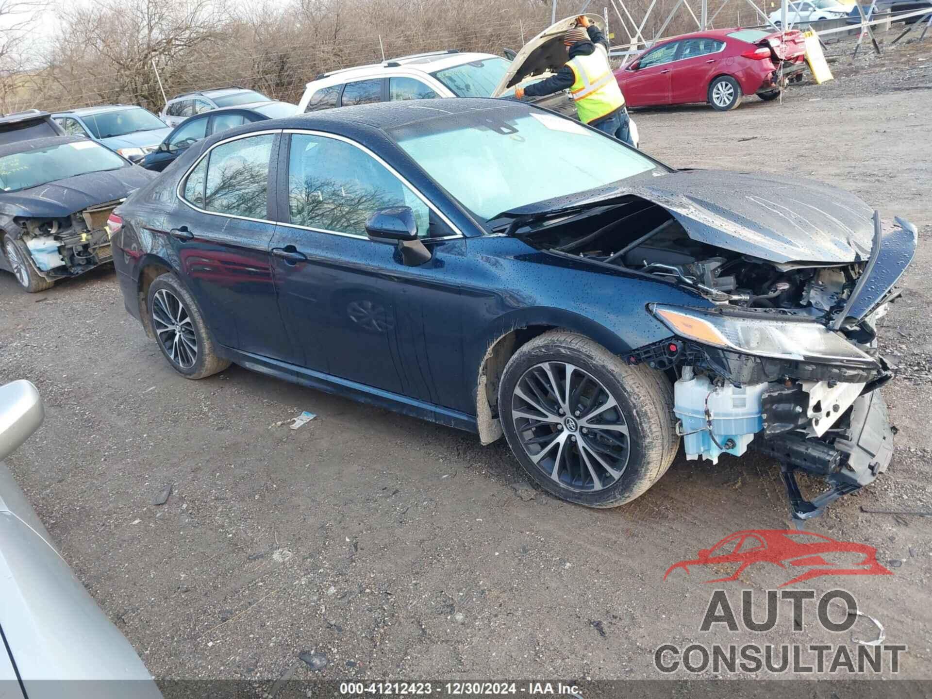 TOYOTA CAMRY 2018 - 4T1B11HK6JU660356