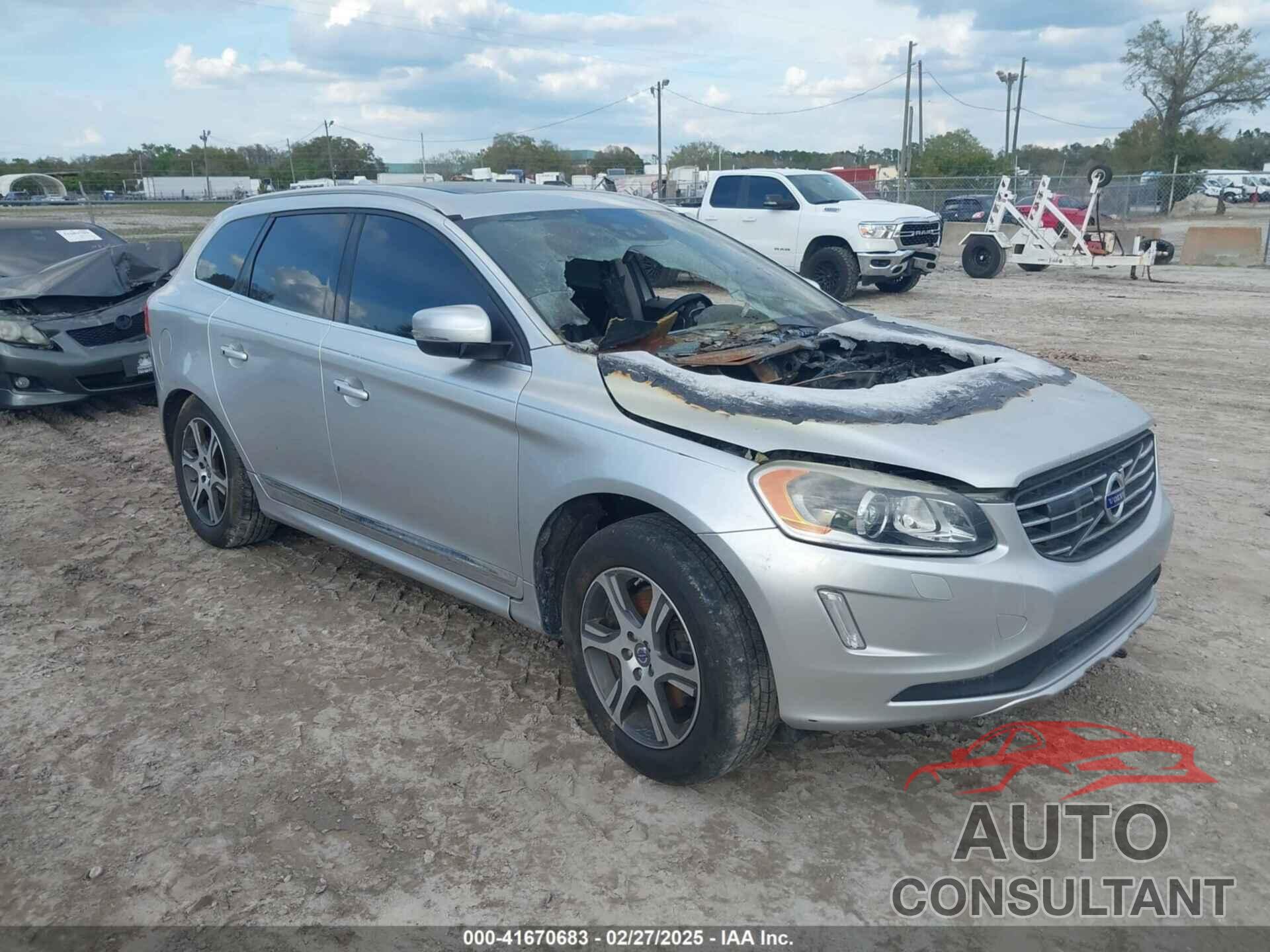 VOLVO XC60 2015 - YV4902RM3F2672766