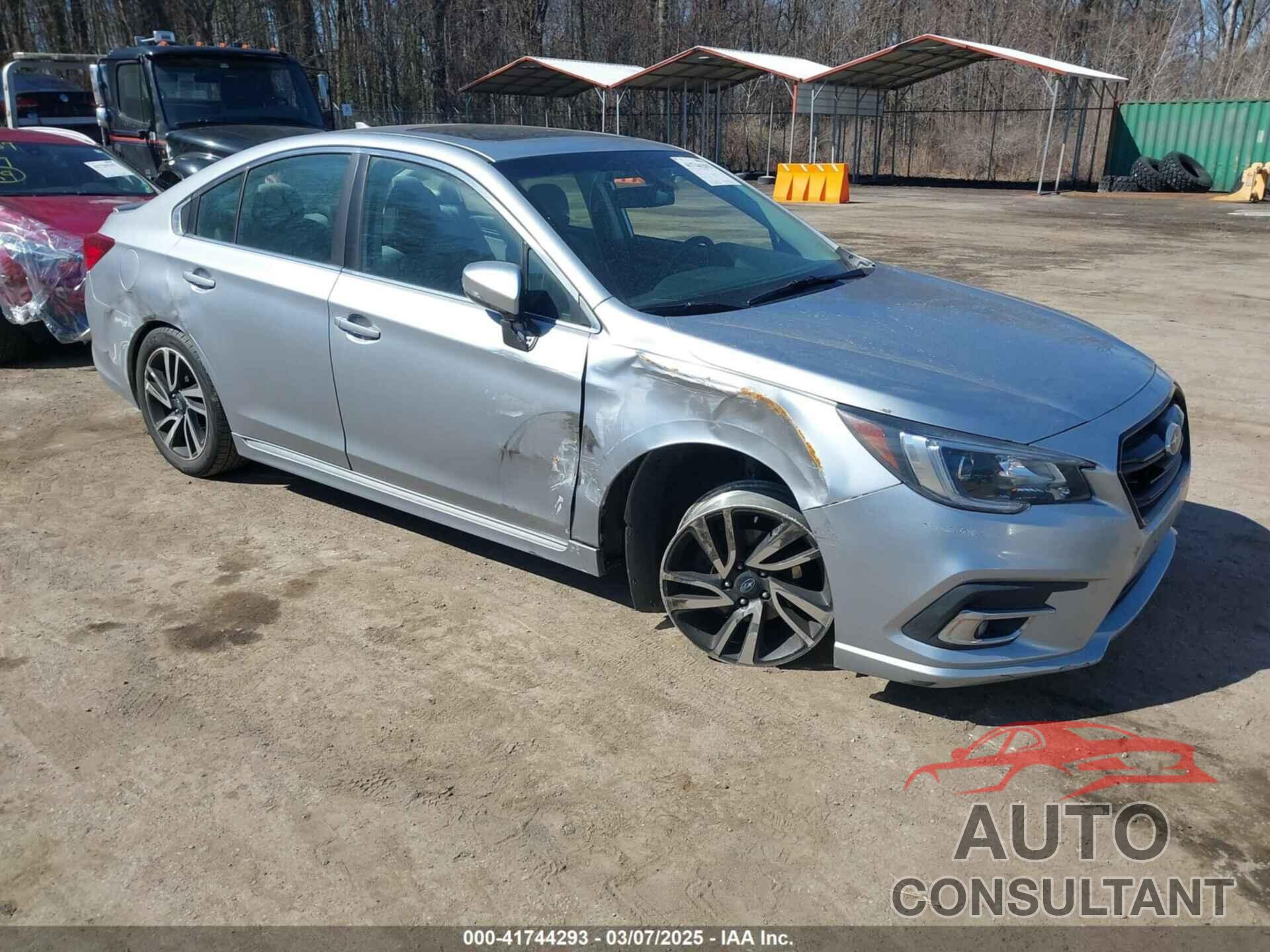 SUBARU LEGACY 2018 - 4S3BNAS62J3022308
