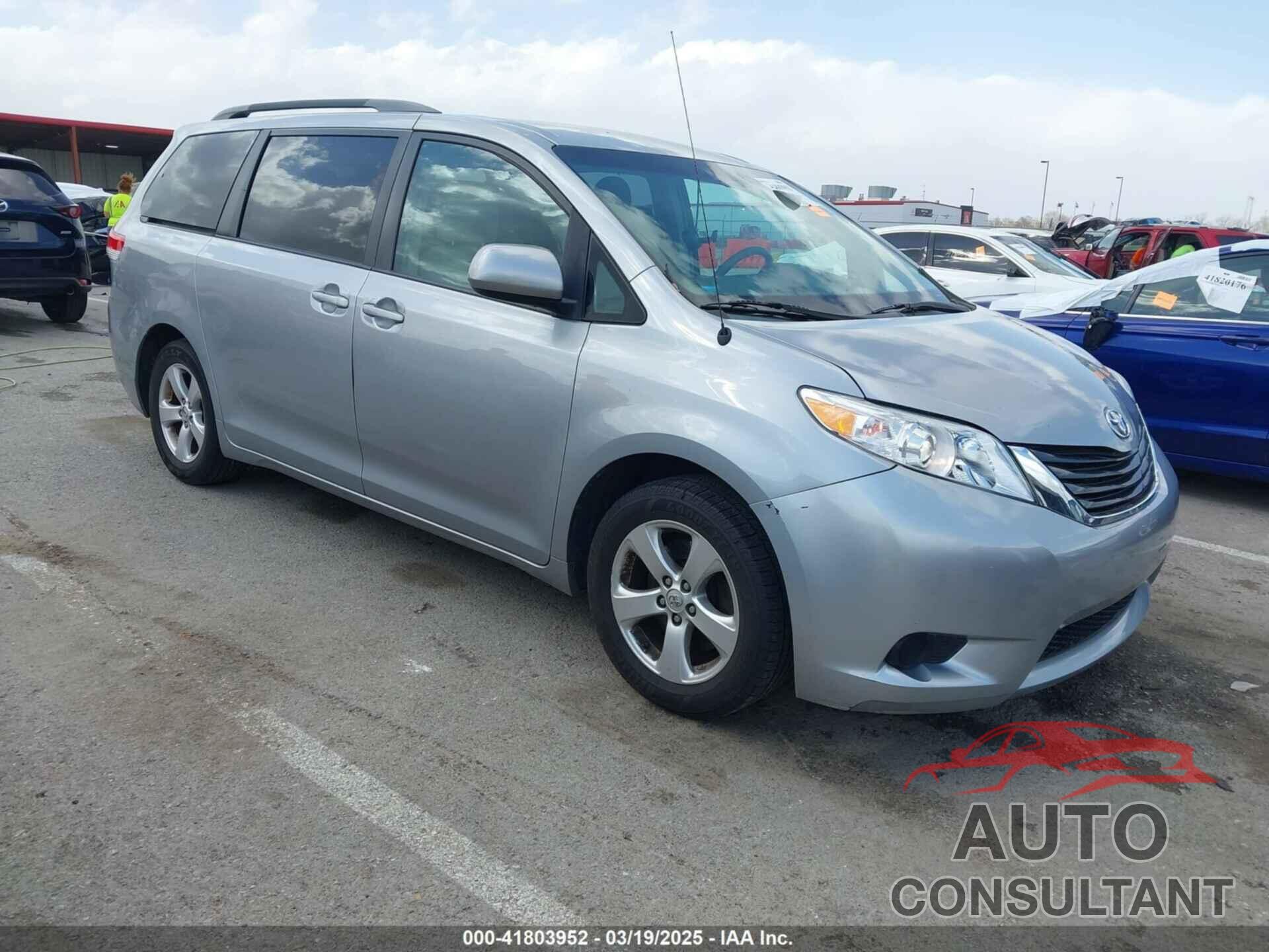 TOYOTA SIENNA 2014 - 5TDKK3DC2ES440251