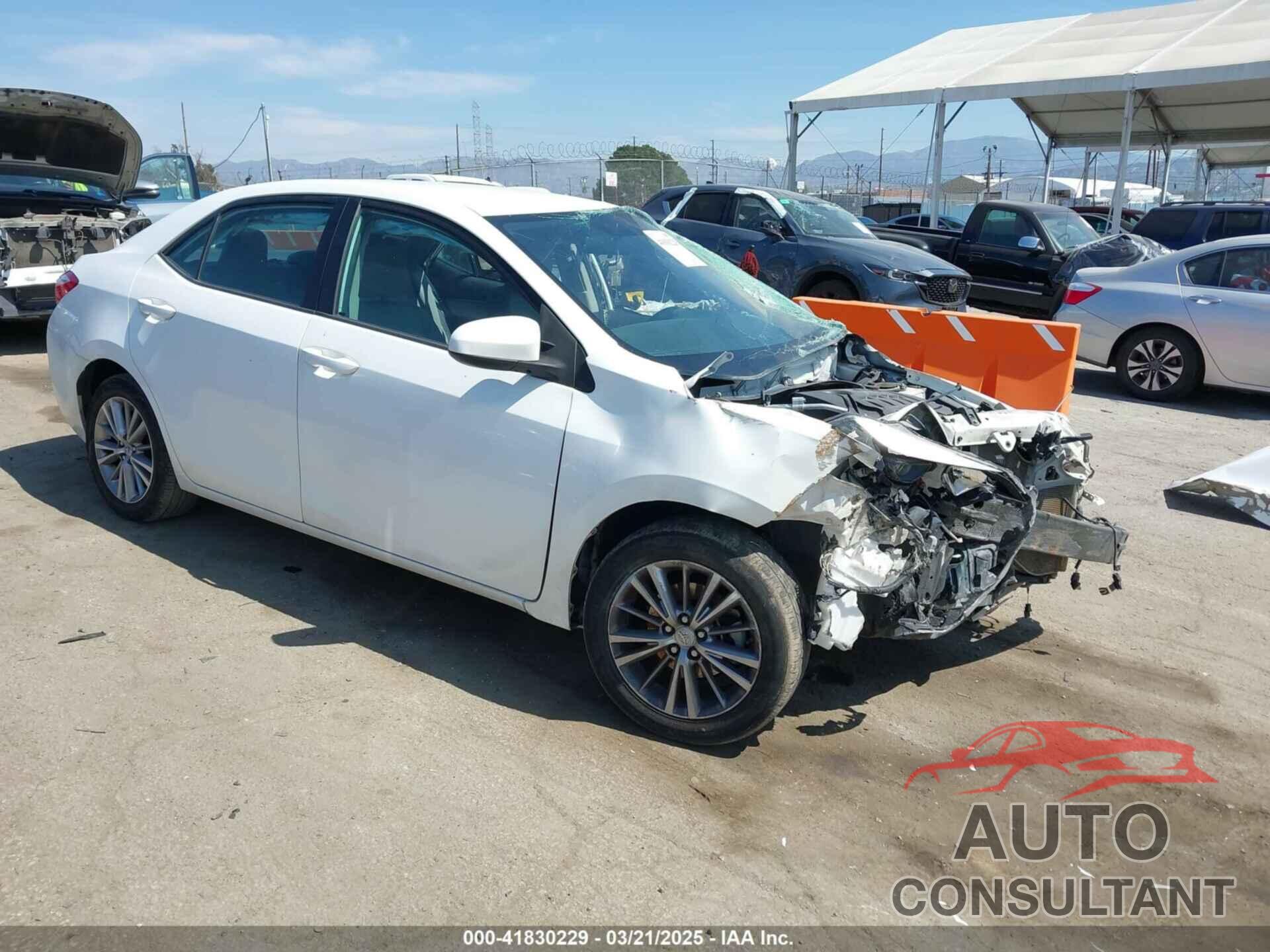 TOYOTA COROLLA 2015 - 5YFBURHE2FP332814