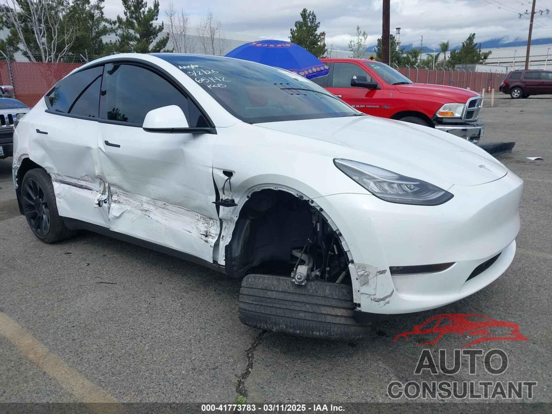 TESLA MODEL Y 2023 - 7SAYGDEE7PA023295