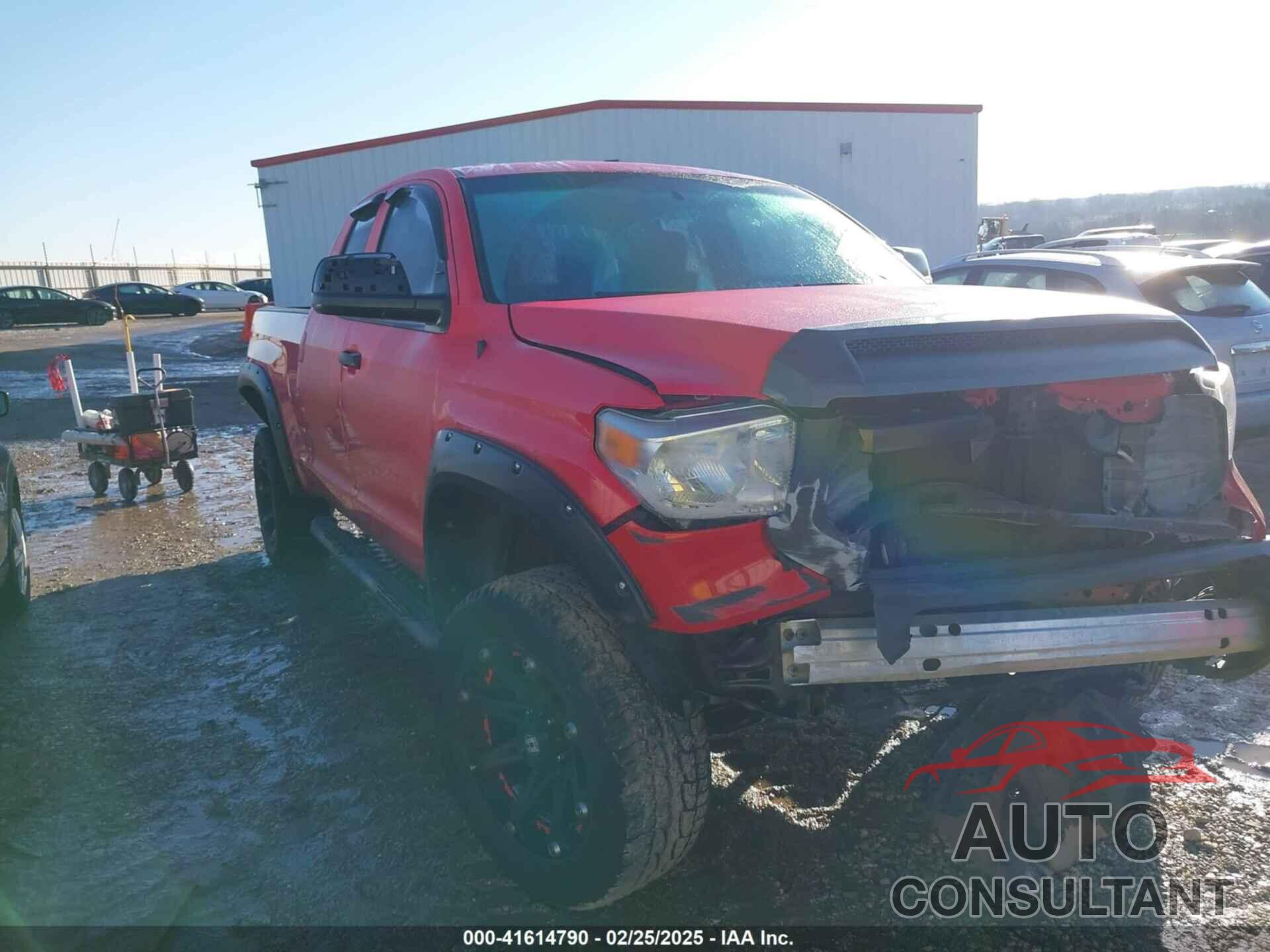 TOYOTA TUNDRA 2016 - 5TFUM5F16GX064645