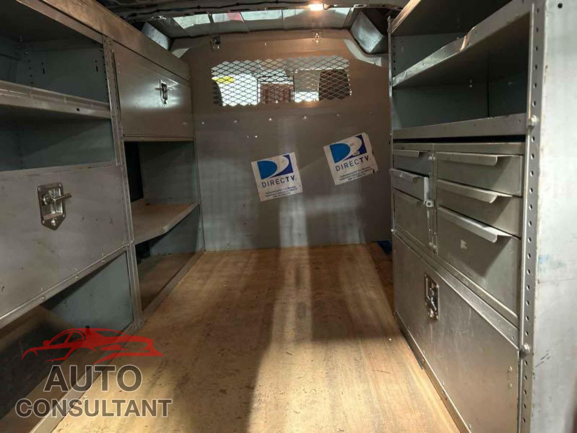 FORD TRANSIT 2015 - 1FTNE1YM4FKB00989
