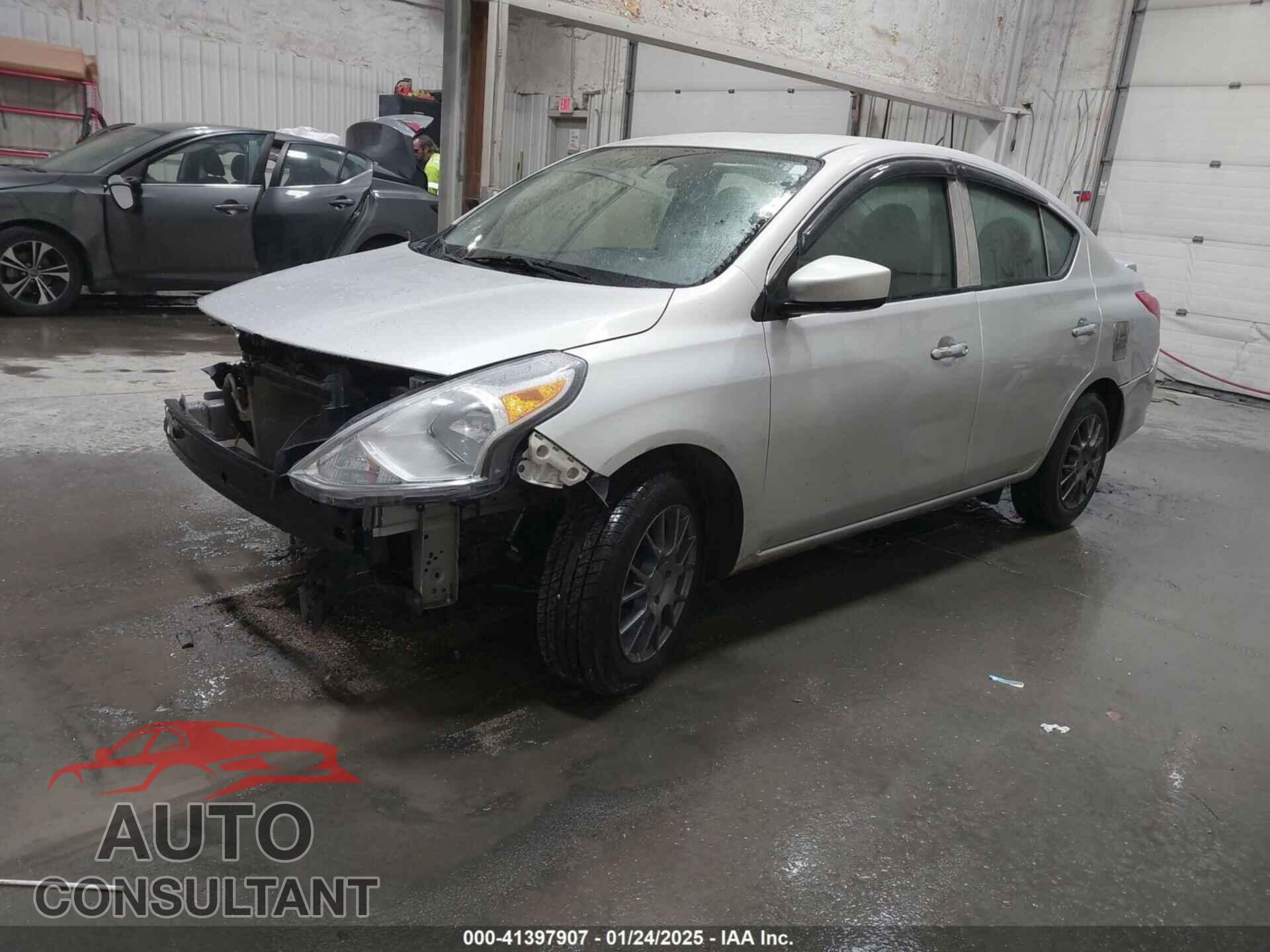 NISSAN VERSA 2019 - 3N1CN7AP3KL856498