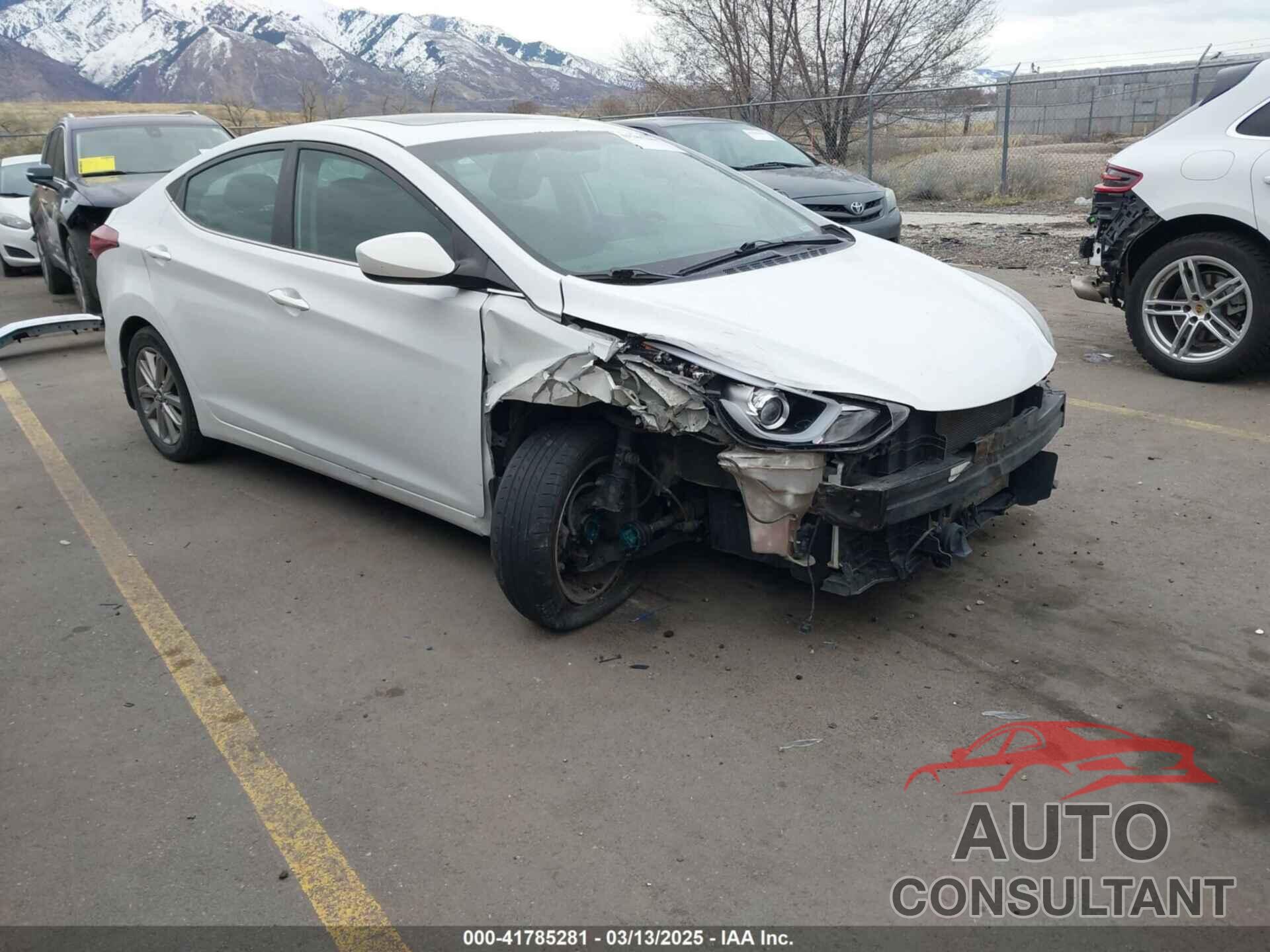 HYUNDAI ELANTRA 2015 - 5NPDH4AE4FH618932