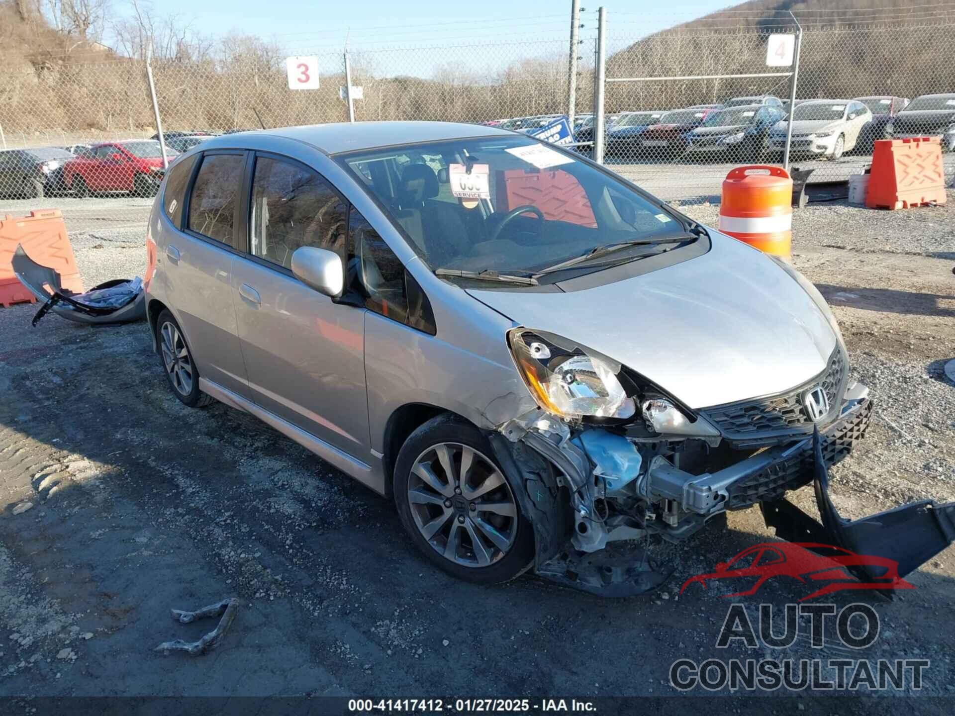 HONDA FIT 2013 - JHMGE8H51DC014619