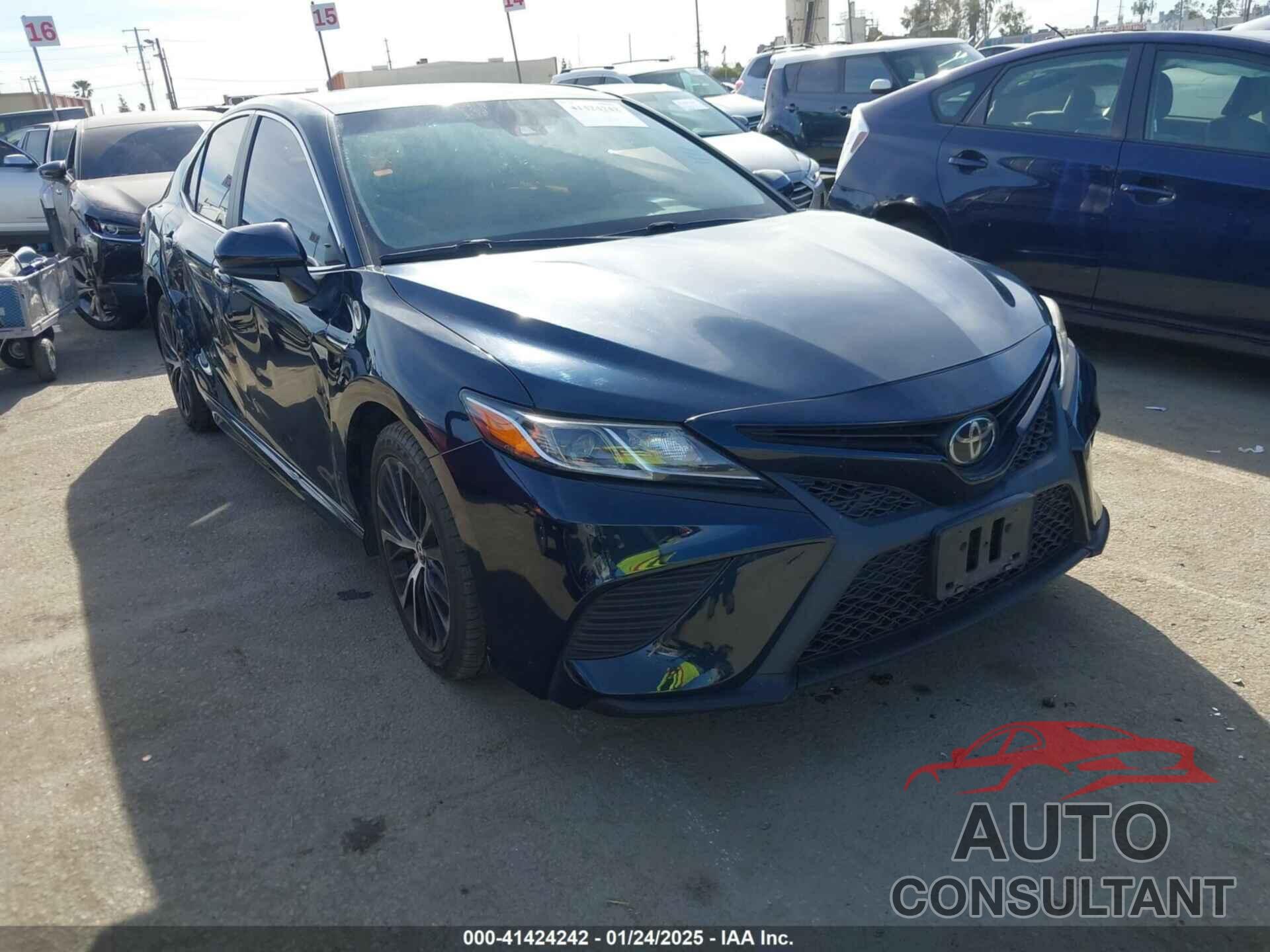 TOYOTA CAMRY 2019 - 4T1B11HK4KU702752