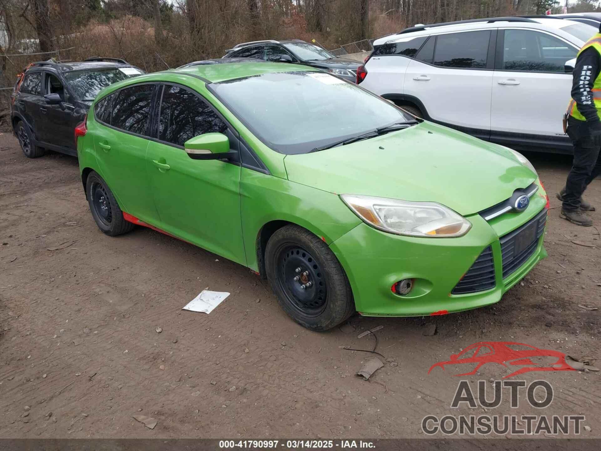 FORD FOCUS 2012 - 1FAHP3K26CL125074