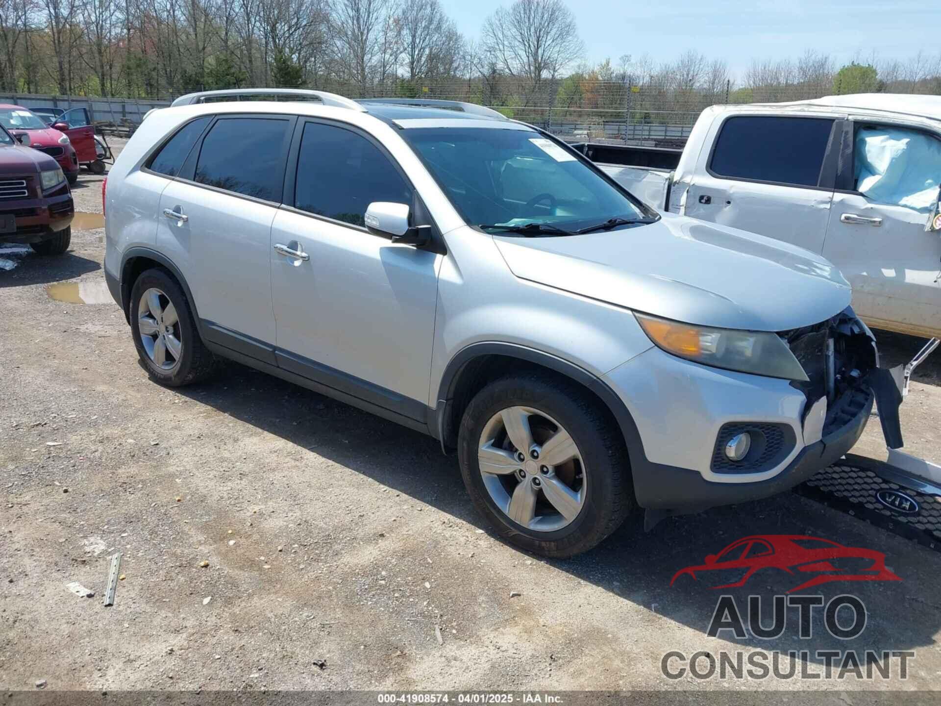 KIA SORENTO 2012 - 5XYKU4A27CG236759