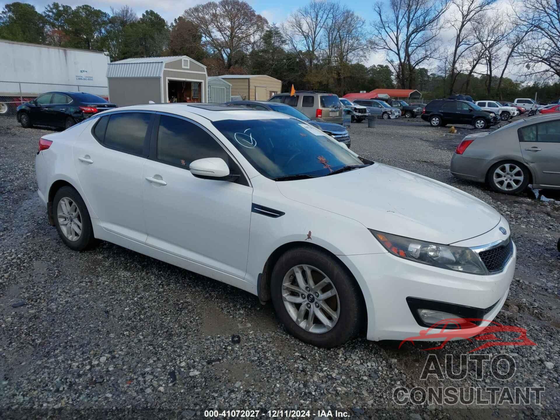 KIA OPTIMA 2011 - KNAGM4A7XB5137147