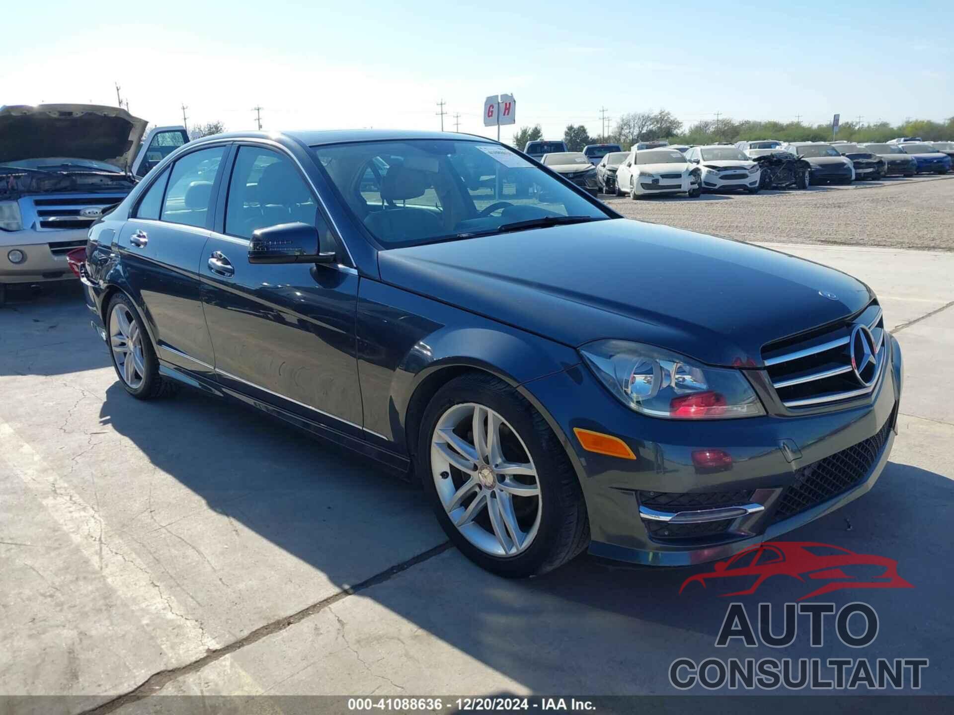 MERCEDES-BENZ C 250 2014 - WDDGF4HB6EG240135