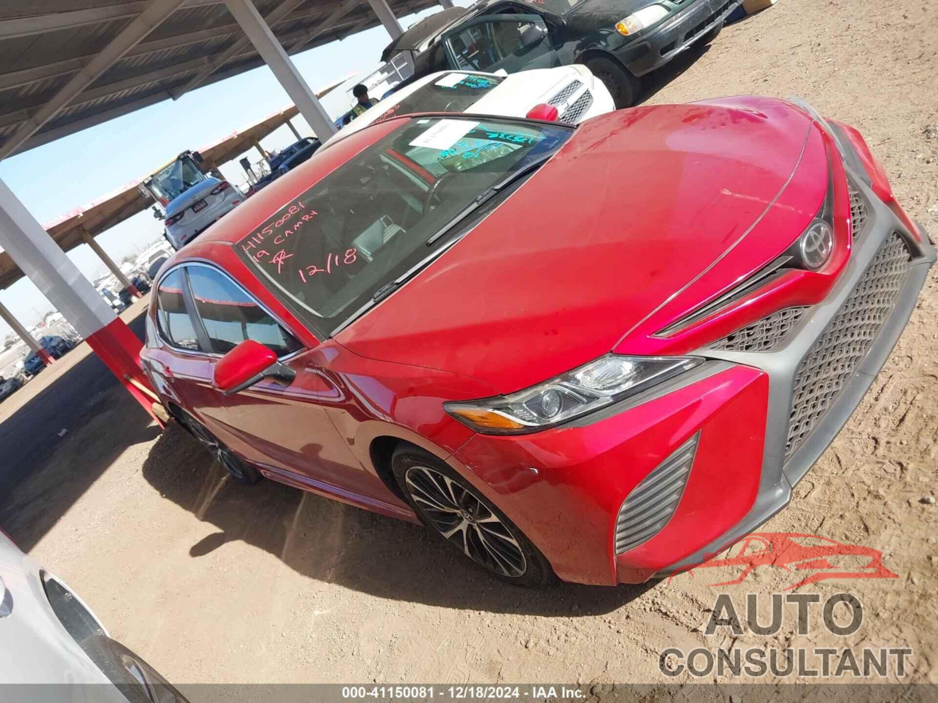 TOYOTA CAMRY 2019 - 4T1B11HK6KU175734