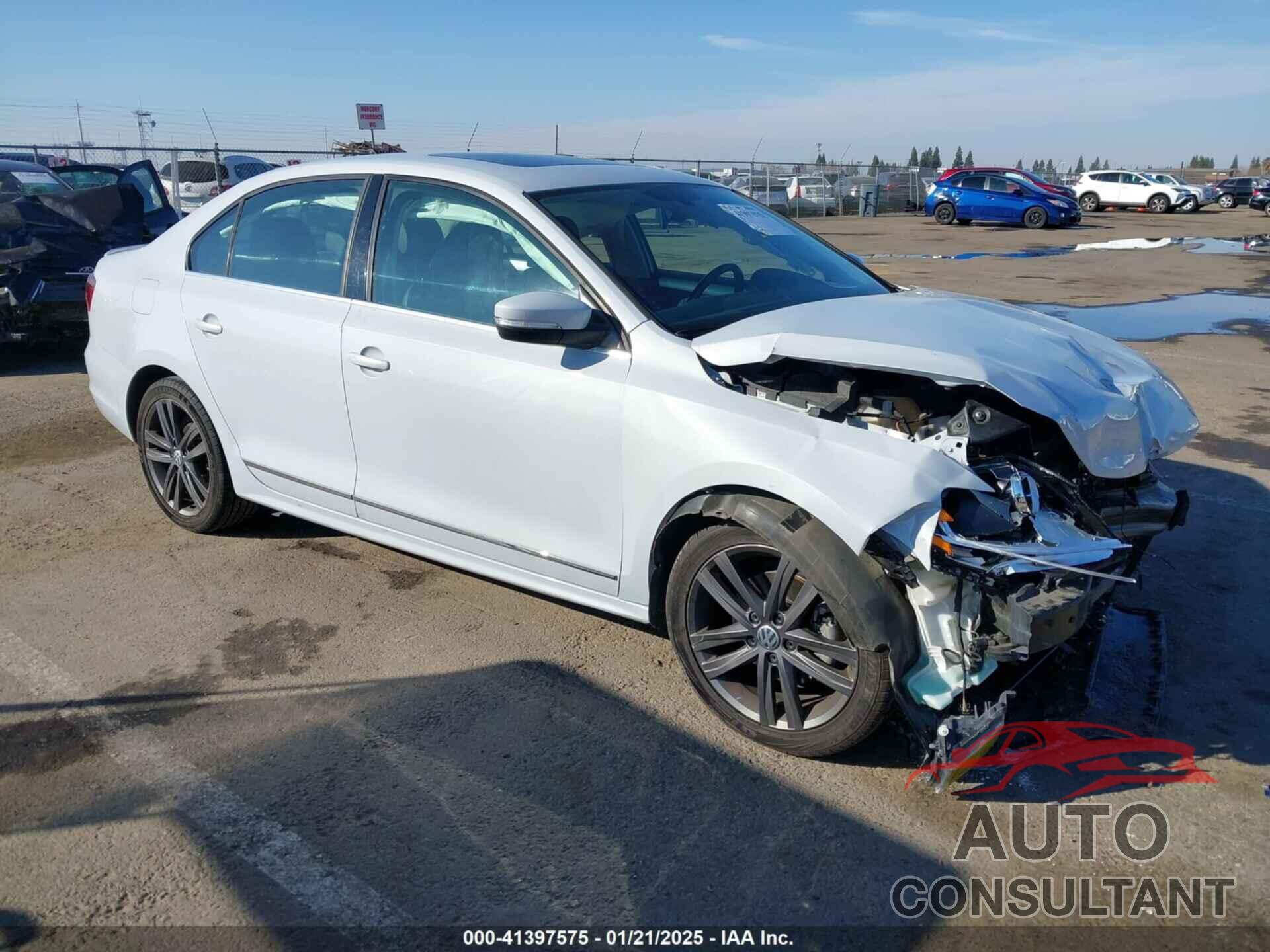 VOLKSWAGEN JETTA 2018 - 3VWL17AJ2JM252094