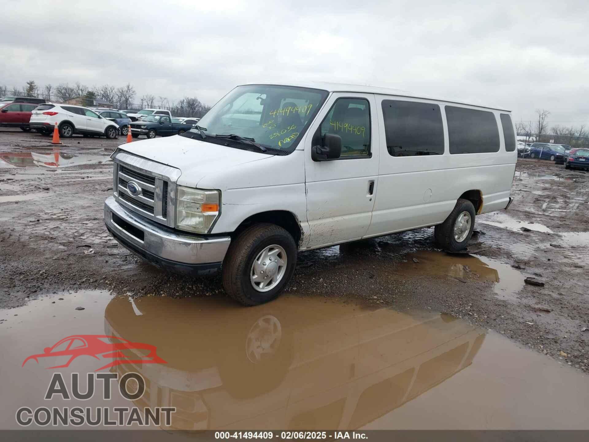 FORD E-350 SUPER DUTY 2011 - 1FBSS3BL5BDA69858